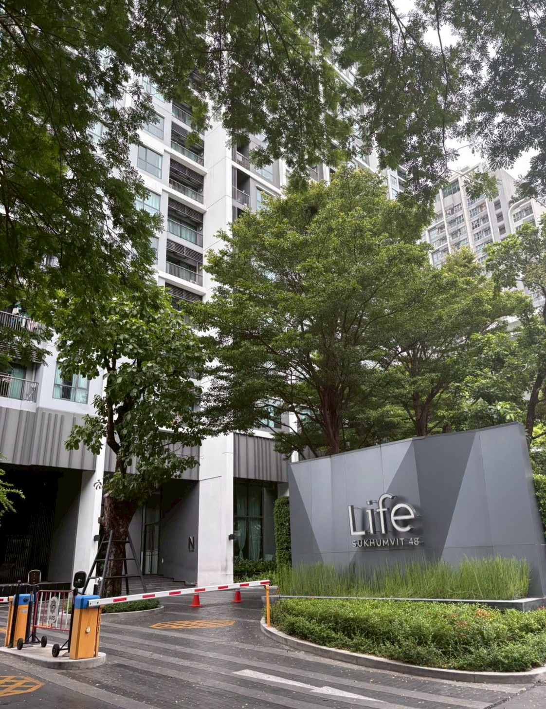 🌟 Life Sukhumvit 48 | 1BR Plus + Corner Unit | Near BTS Phra Khanong | FullyFurnish 🌟 🌟 Life Sukhumvit 48 | 1BR Plus + Corner Unit | Near BTS Phra Khanong | FullyFurnish 🌟