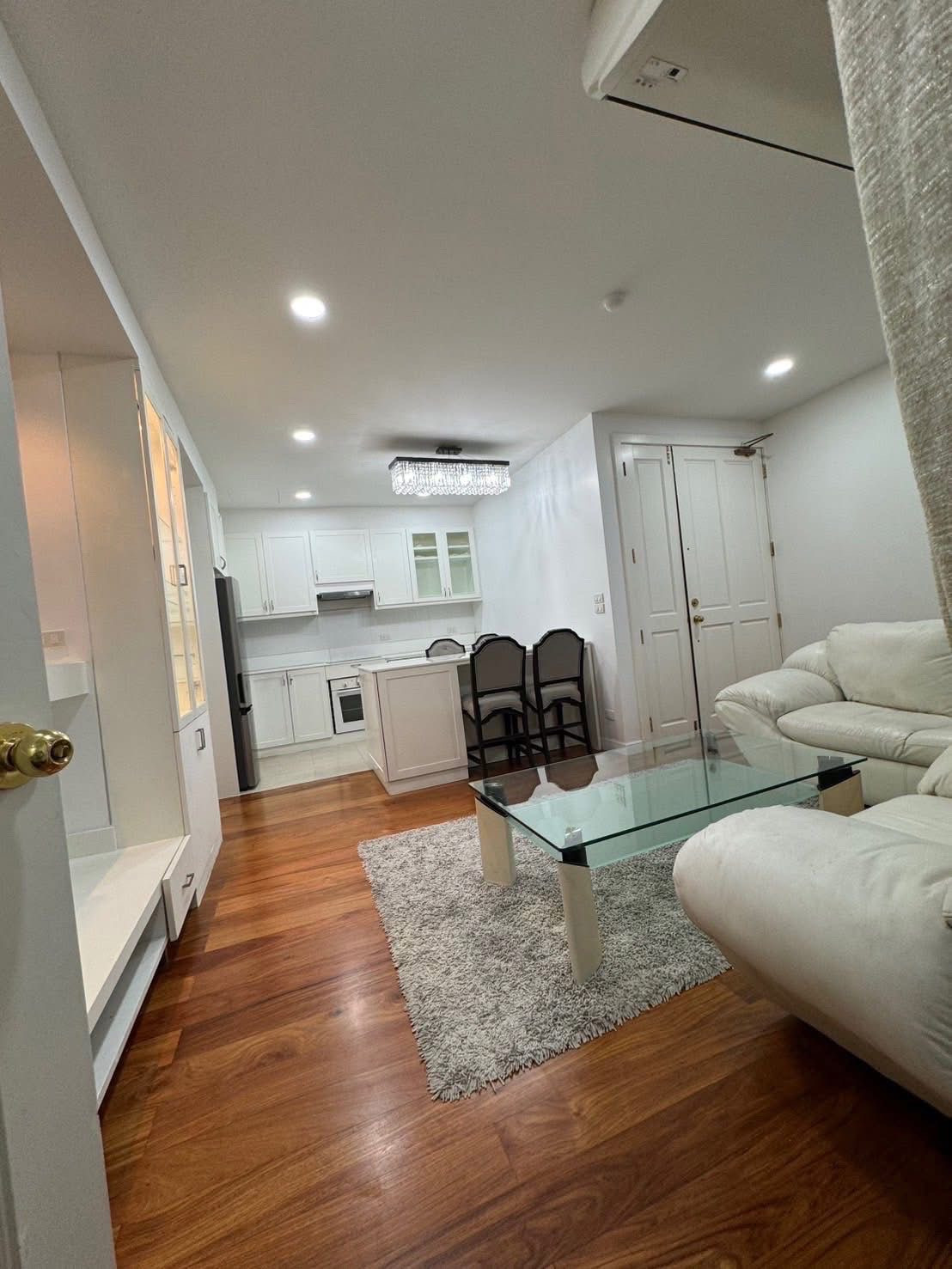 🏡 ให้เช่า คอนโดบ้านถนนสารสิน 2 ห้องนอน ขนาดใหญ่ ใกล้ one bangkok สวนลุมพินี  – รูปที่ 2