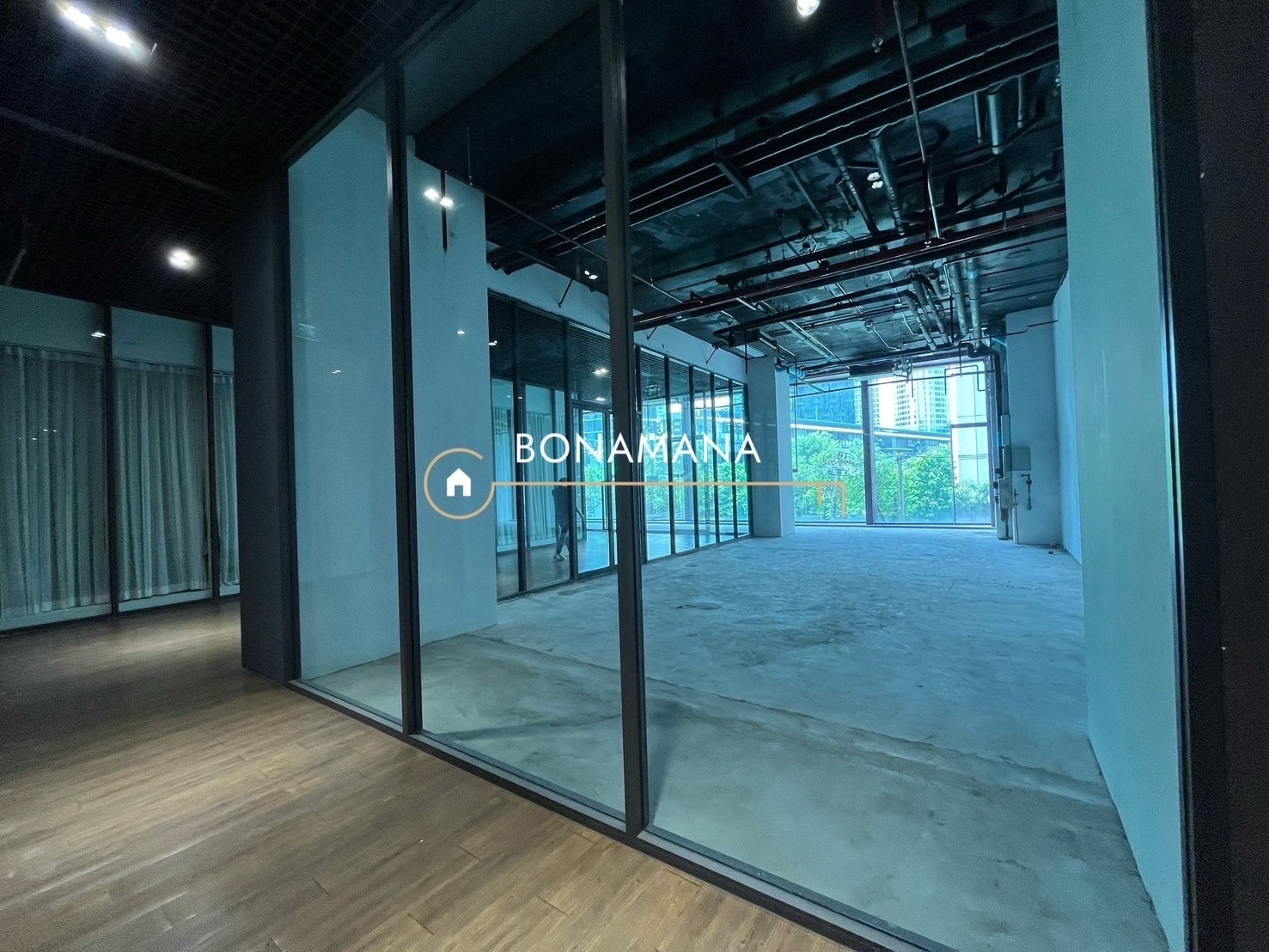 For rent, business space next to the road, 2nd floor, connected to BTS Thonglor. – รูปที่ 2