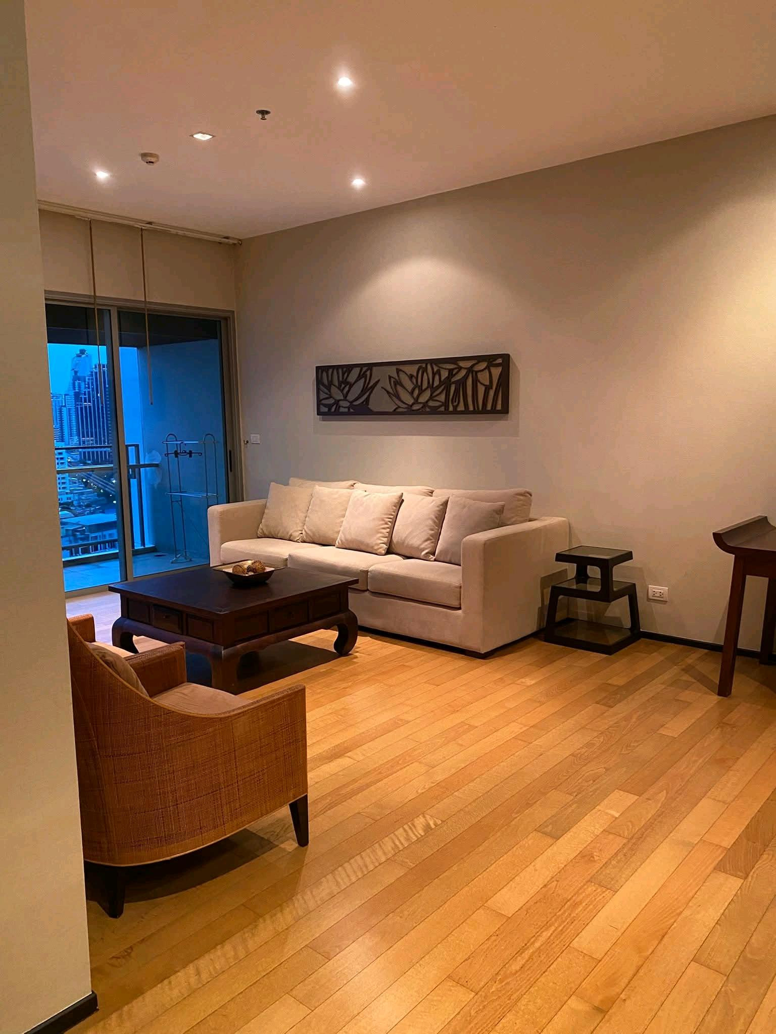 ✨ คอนโดหรูสไตล์ Thai Contemporary ใจกลางสุขุมวิท ห้องมุมขนาดใหญ่ พื้นที่กว้างขวาง ให้ความเป็นส่วนตัวสูง เดินเพียง 5 นาทีถึง BTS พร้อมพงษ์ – รูปที่ 4