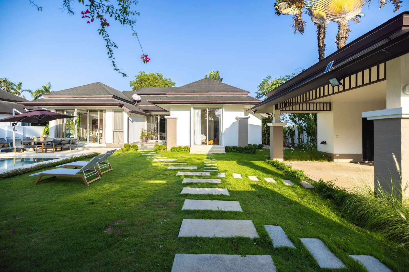 Luxury Pool Villa for Sale &amp; Rent – Cherngtalay, Bang Tao