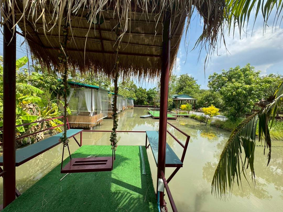 📍Here, Bang Waek, space for rent. Natural atmosphere, Bang Waek area, suitable for ✨ Cafe ✨ Restaurant ✨ Wellness business ✨ Co-Working Space ✨ Workshop venue ✨ Event or other businesses. Create new destinations for customers In an atmosphere that is hard 📍Here, Bang Waek, space for rent. Natural atmosphere, Bang Waek area, suitable for ✨ Cafe ✨ Restaurant ✨ Wellness business ✨ Co-Working Space ✨ Workshop venue ✨ Event or other businesses. Create new destinations for customers In an atmosphere that is hard
