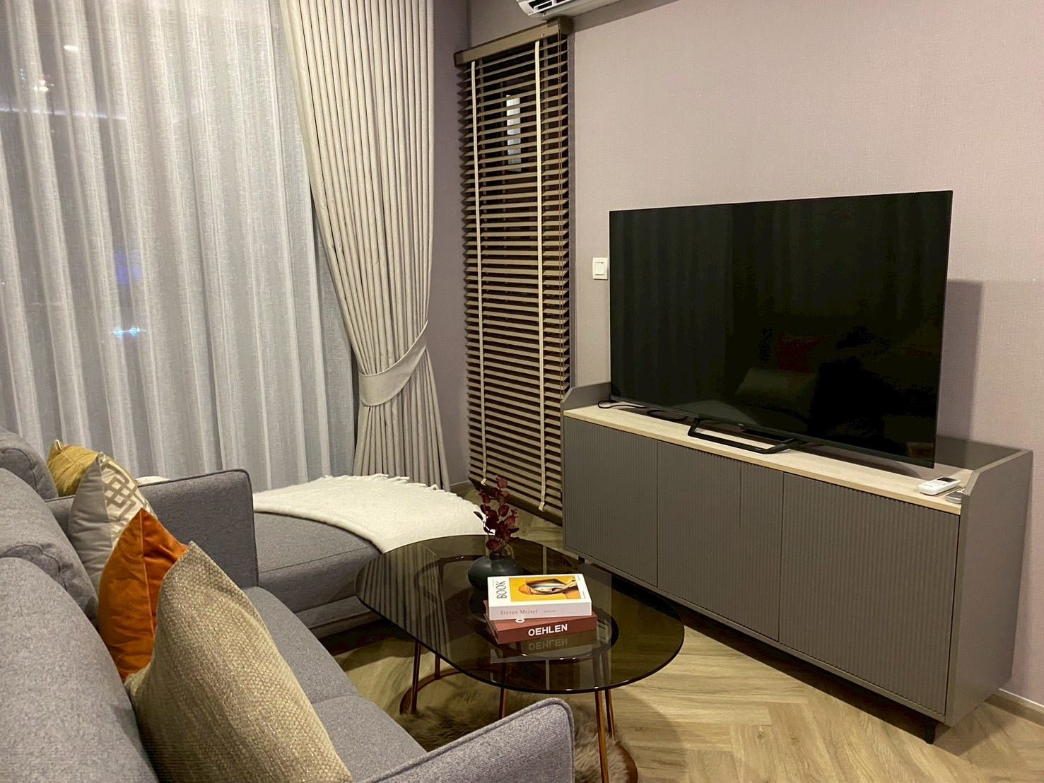 ขายพร้อมผู้เช่า คอนโด Chapter Thonglor25 ห้องมุม เลขห้อง 99 วิวสระน้ำ วิวเปิดโล่ง ไม่บล็อค   – รูปที่ 4
