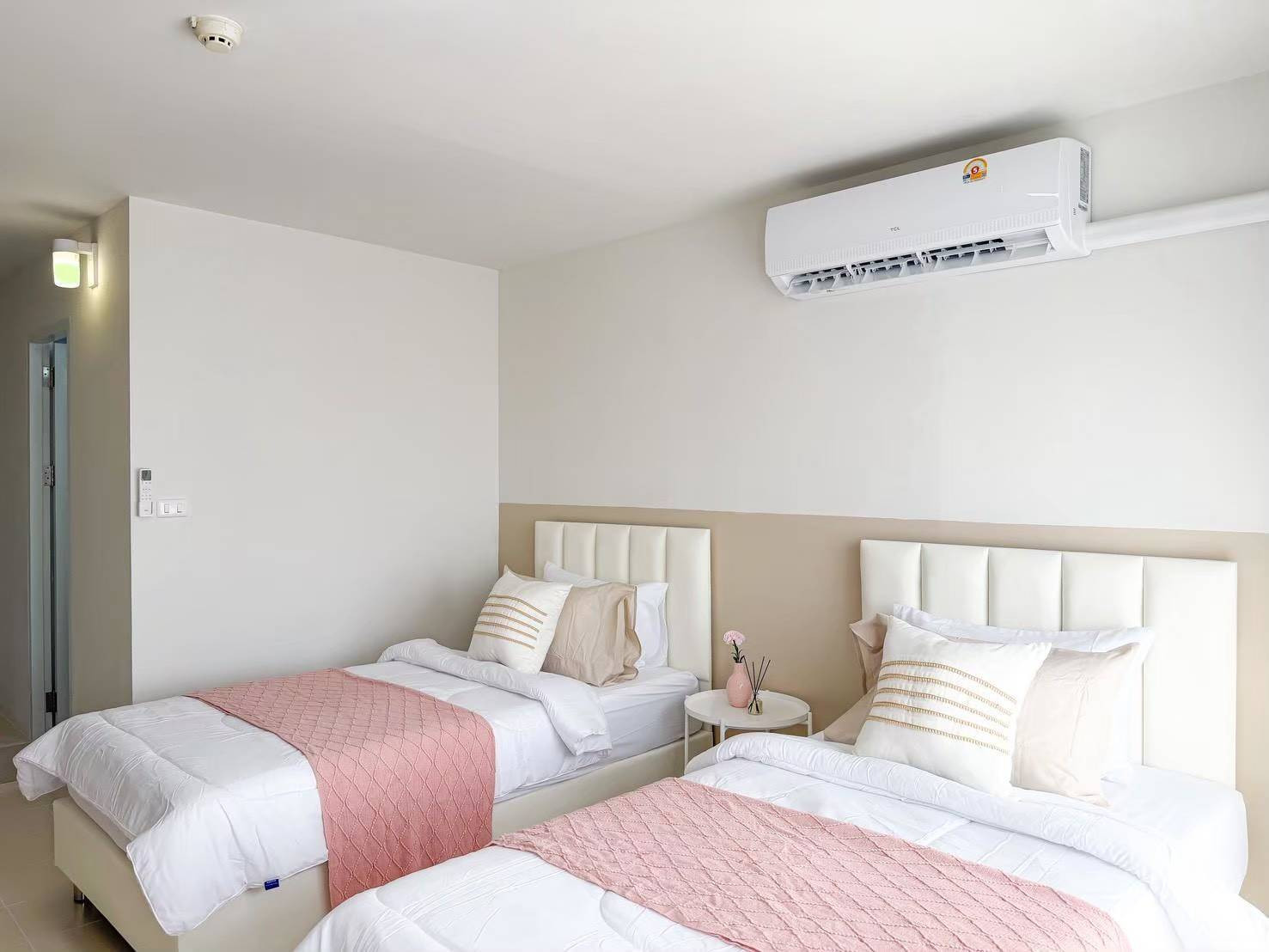 ยูคอมเพล็กซ์ คอนโดมิเนียม / U Complex Condominium – รูปที่ 2