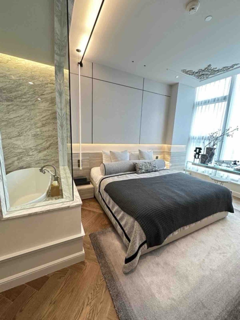 For Sale Condo for sale, ULTRA LUXURY level 𝑻𝒉𝒆 𝑹𝒆𝒔𝒊𝒅𝒆𝒏𝒄𝒆𝒔 𝟑𝟖 (The Residences 38) 1 Bed 57 sq.m, price 19 million baht, last room!