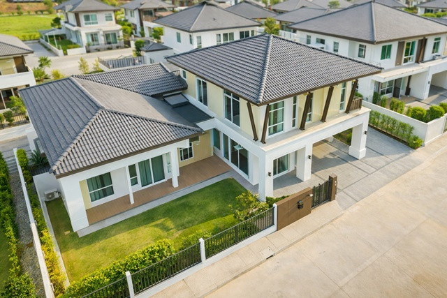 รร.นานาชาติมิลล์ฮิลล์ 300 ม. 105 ตร.ว.4นอน 4น้ำ วงแหวนรอบ 3 800 ม.คฤหาสน์ใหญ่มาก บิ๊กซี เชียงใหม่ ดอนจั่น บ้านเดี่ยวl รร.นานาชาติมิลล์ฮิลล์ 300 ม. 105 ตร.ว.4นอน 4น้ำ วงแหวนรอบ 3 800 ม.คฤหาสน์ใหญ่มาก บิ๊กซี เชียงใหม่ ดอนจั่น บ้านเดี่ยวl