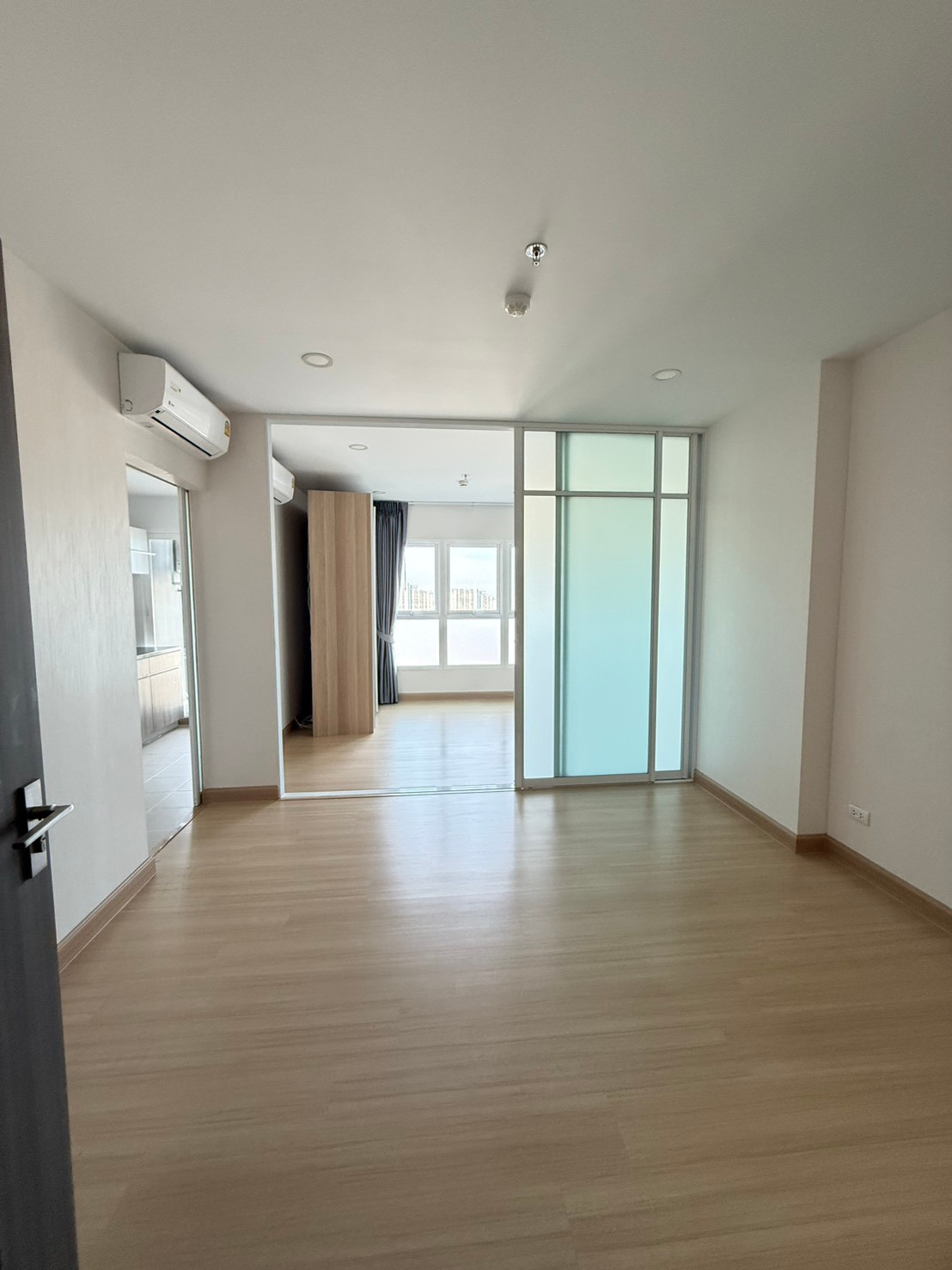 Room available for sale, Supalai Veranda Ramkhamhaeng. Room available for sale, Supalai Veranda Ramkhamhaeng.