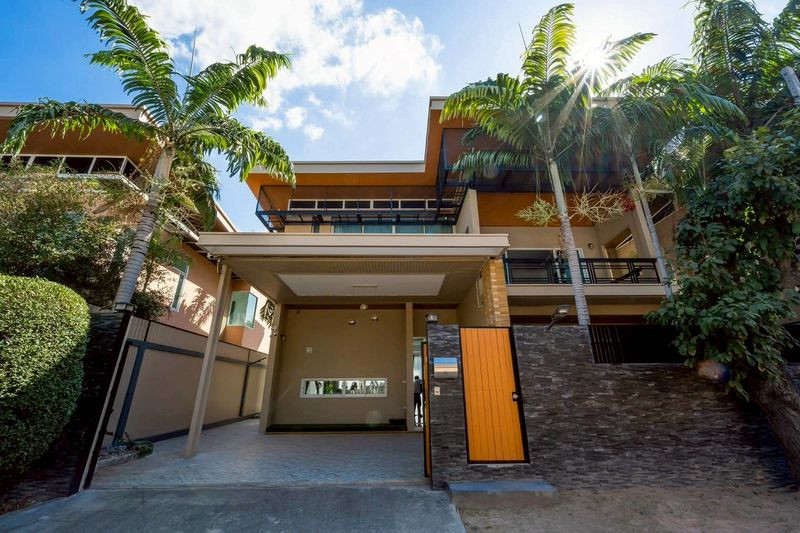 ขายพูลวิลล่า  Koko house ห้วยใหญ่ พัทยา ขนาดพื้นที่ 80.4 ตร.วา หมู่บ้าน เปี่ยมมงคล 3 เงียบ สงบ เดินทางสะดวก ติดถนนมอเตอร์เวย์