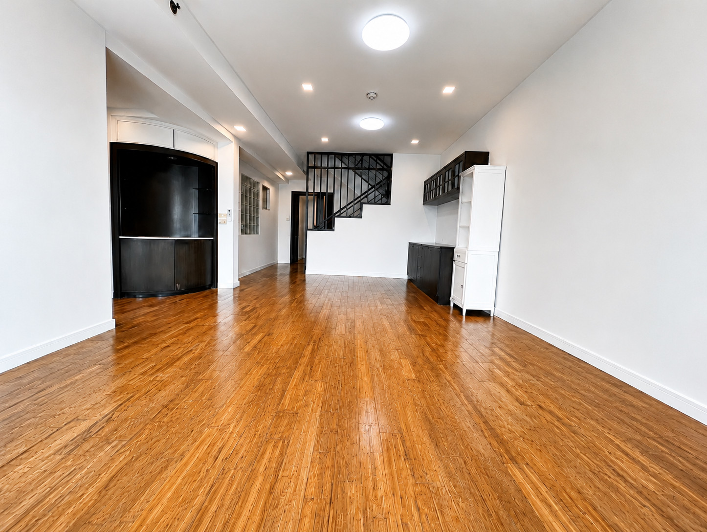 Duplex unit with 2 levels, an extra-large 147.7 sq.m. living space — offering the comfort of a home in the heart of Sathorn.