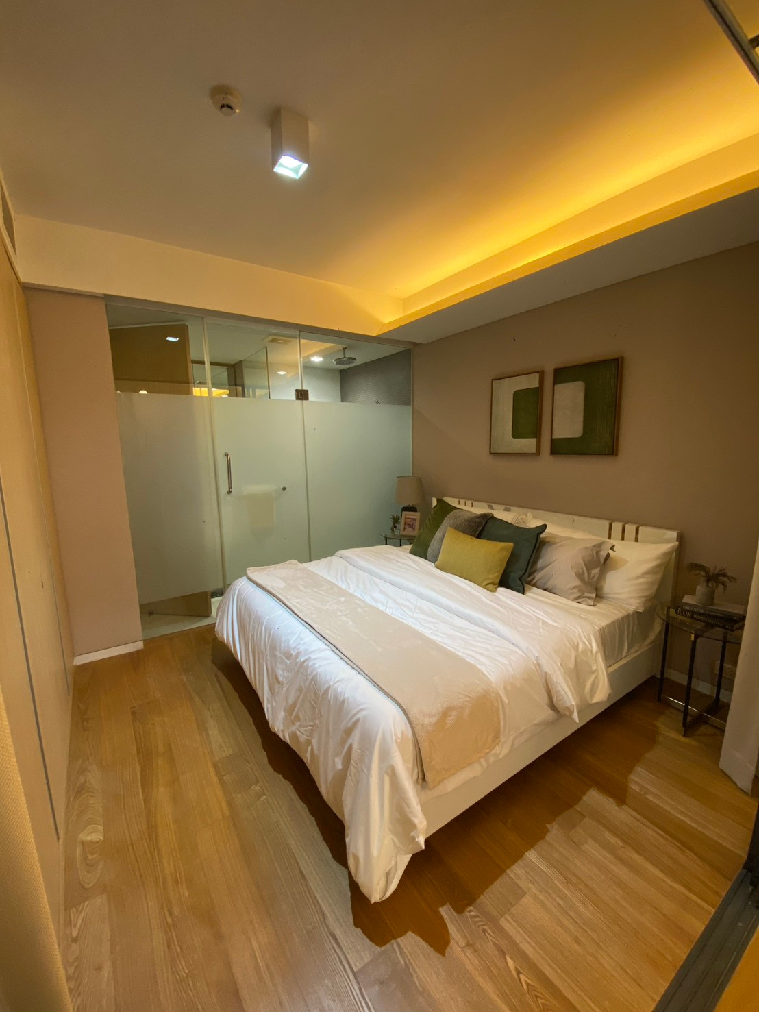 Modern Contemporary Style Condominium Modern Contemporary Style Condominium
