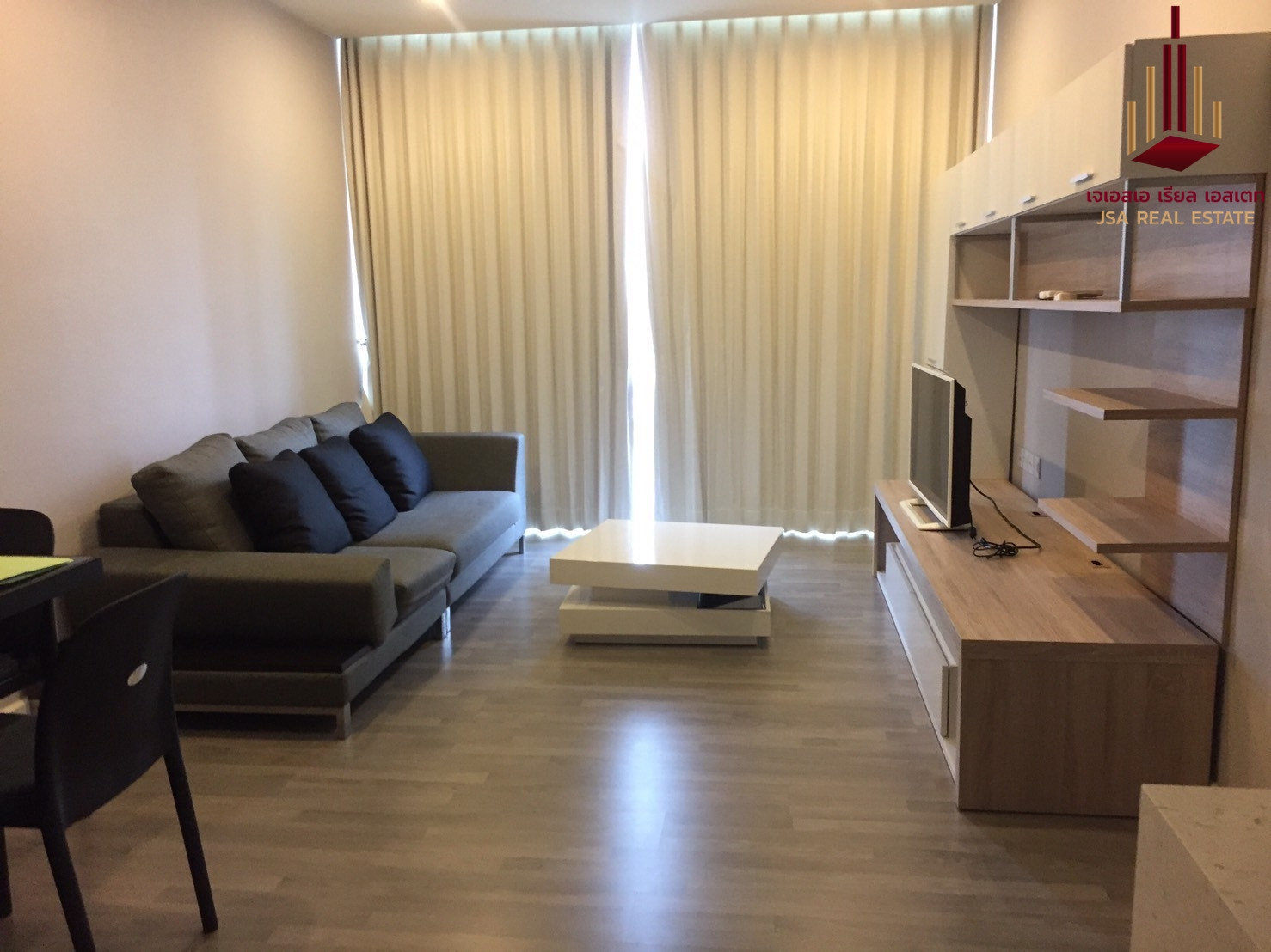 ✨ For Rent: The Room Sathorn - TanonPun Condo ✨ 💰 Only 45,000 THB/month