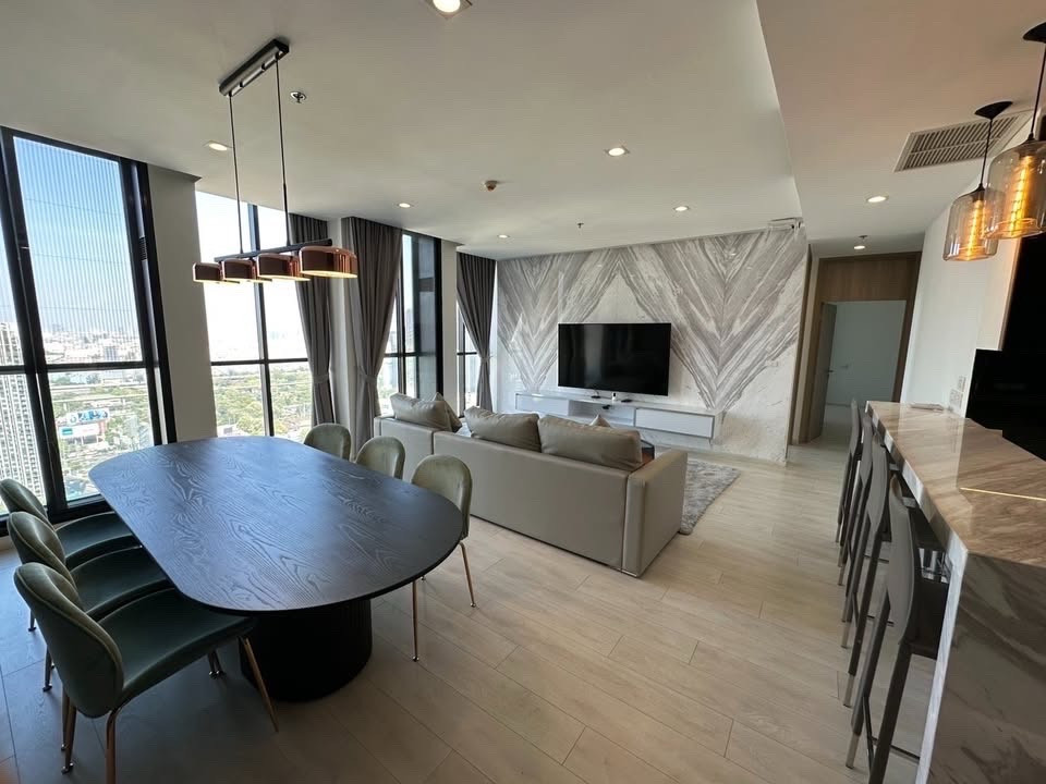 Noble Ploenchit /Rent 2bed 120,000/ 0632717888 All app in phone Noble Ploenchit /Rent 2bed 120,000/ 0632717888 All app in phone