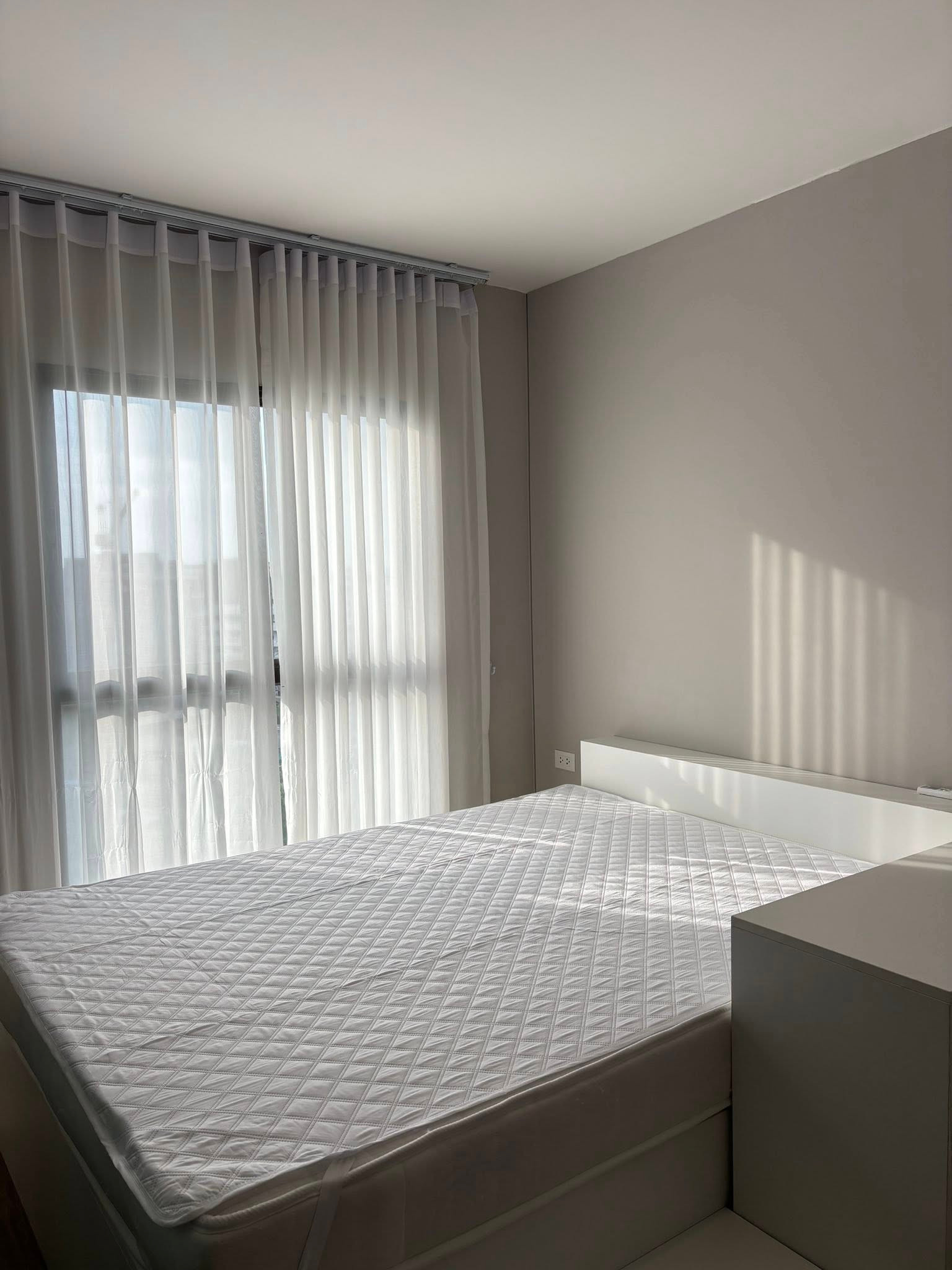 🔥Condo for sale Lumpini Selected Charan 65, prime location near MRT Sirindhorn Station, only 120 meters, ready to move in 💰 Free! Newly made to order curtains, choose the color you like.
