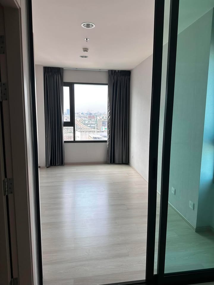Condo for Sale Life Pinklao ห้องหัวมุม 2 ห้องนอน ใกล้ MRT บางยี่ขัน เพียงไม่กี่ก้าว อยู่สบาย เป็นส่วนตัว เดินทางง่าย ทำเลปิ่นเกล้าศักยภาพสูง – รูปที่ 2