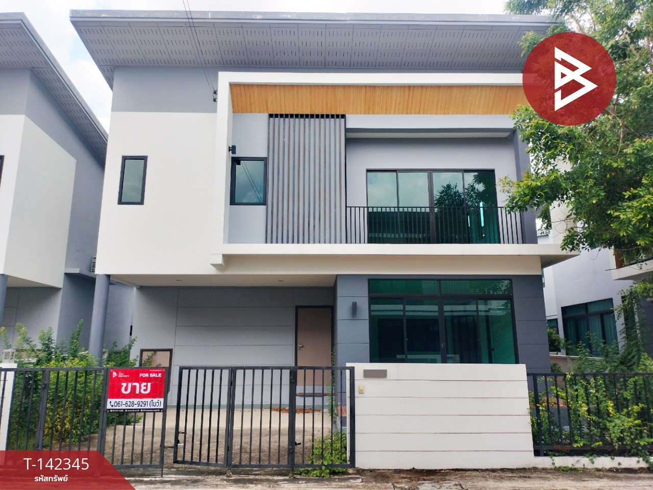 Semi-detached house for sale, Chiwarom Village Rangsit-Donmuang (Chewarom Rangsit-Donmuang) Pathum Thani