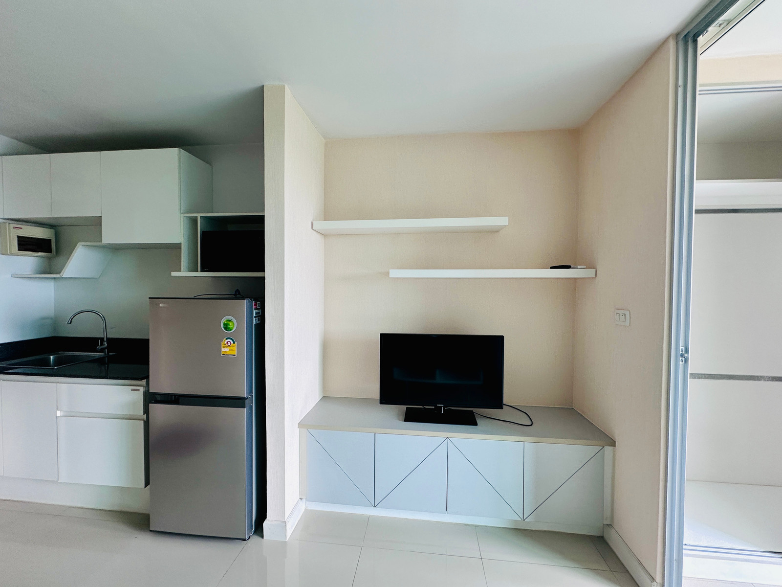 🔥 ขายพร้อมผู้เช่า🔥 ขาย Swift Condo ABAC บางนา ชั้น 3 ห้องสตูดิโอ ขนาด 30 ตร.ม 💰 ราคา 1.35 ล้านบาท 🔥 ขายพร้อมผู้เช่า🔥 ขาย Swift Condo ABAC บางนา ชั้น 3 ห้องสตูดิโอ ขนาด 30 ตร.ม 💰 ราคา 1.35 ล้านบาท