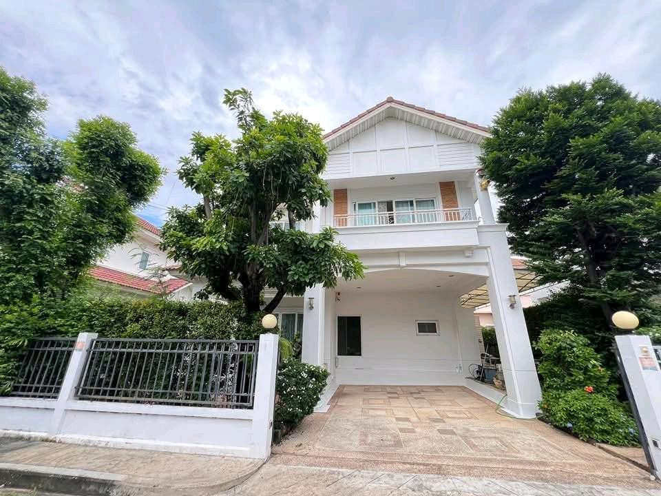 ✨ Large detached house, ready to move in, accepting pets. Near Suvarnabhumi Airport, convenient travel. ✨ Large detached house, ready to move in, accepting pets. Near Suvarnabhumi Airport, convenient travel.