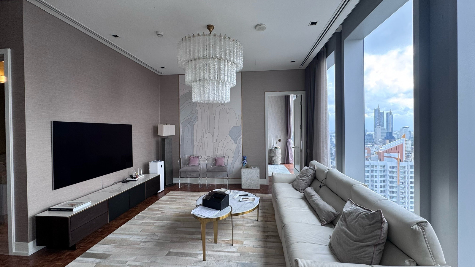 New room atThe Ritz Carlton Residences Bangkok 2bedrooms Floor 30++ Only 180,000 booking Now‼️⚡️good view good room