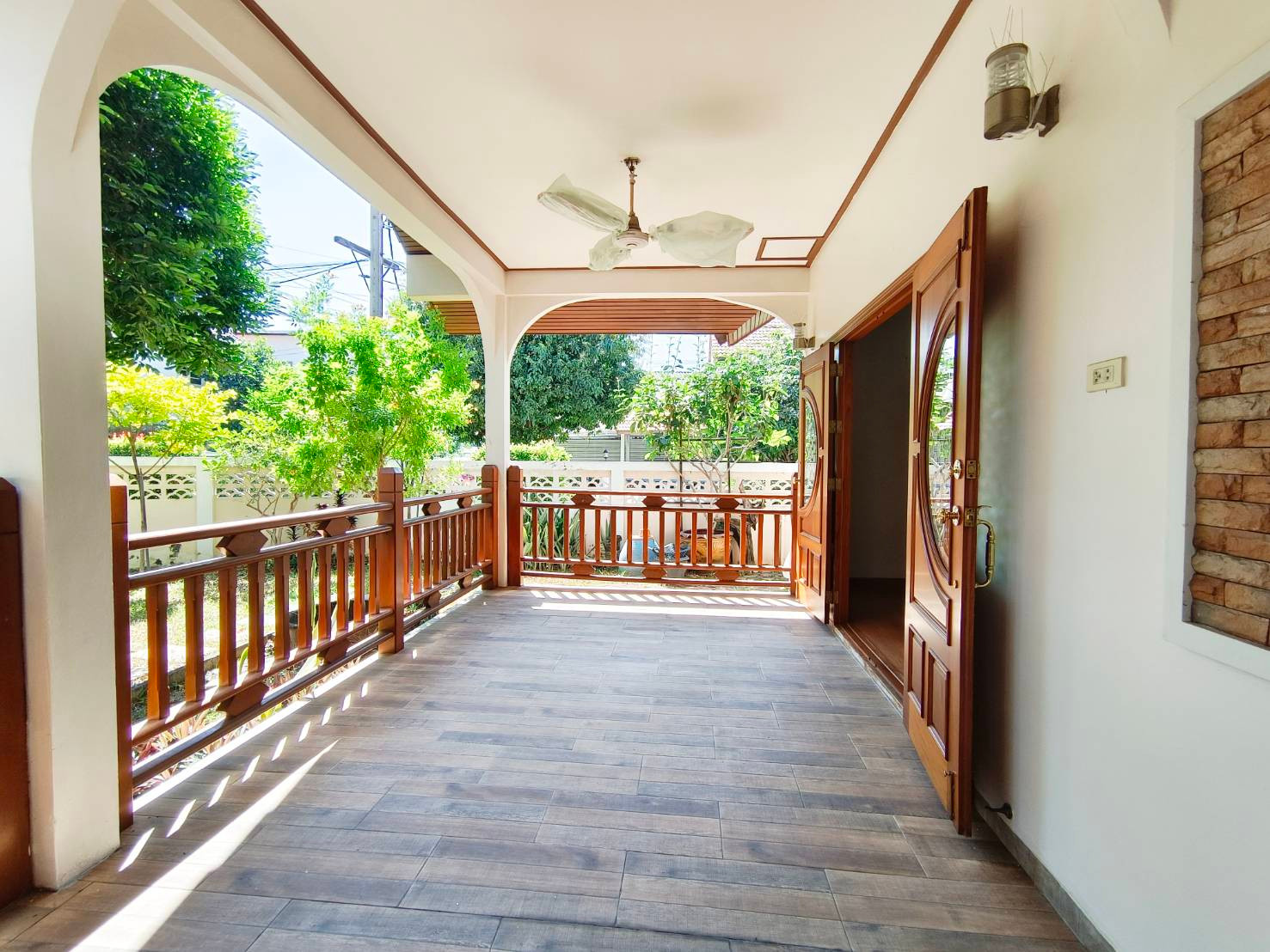 บ้านเดี่ยว 2 ชั้น หมู่บ้านชวนชื่นบางเขน แจ้งวัฒนะ14 ตรงข้ามศูนย์ราชการ หลังมุม สถาพดีพร้อมเข้าอยู่ – รูปที่ 2