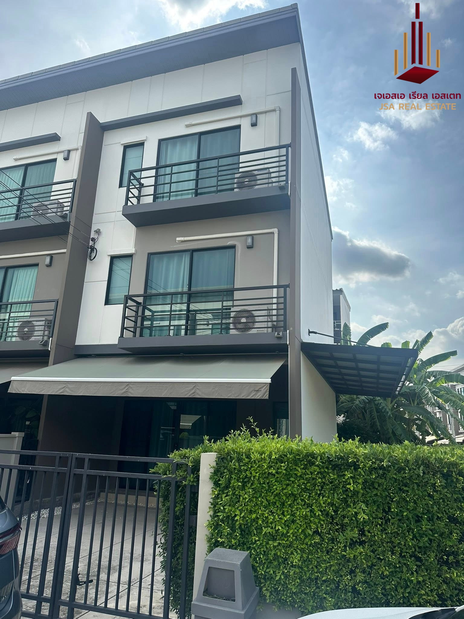 ✨ For Sale : Baan Klang Muang Srinakarin-Onnut ✨ 💰 Only 8,140,000 THB ✨ For Sale : Baan Klang Muang Srinakarin-Onnut ✨ 💰 Only 8,140,000 THB