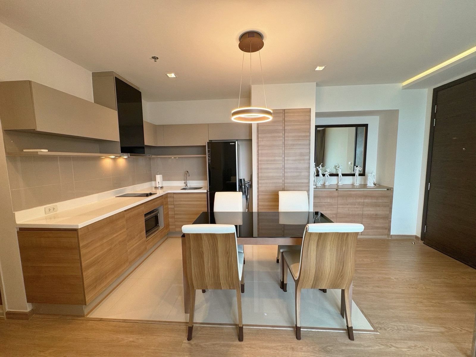 Corner 2 bed on the 32nd Floor at Rhythm Phahon-Ari, close to BTS Ari – รูปที่ 2