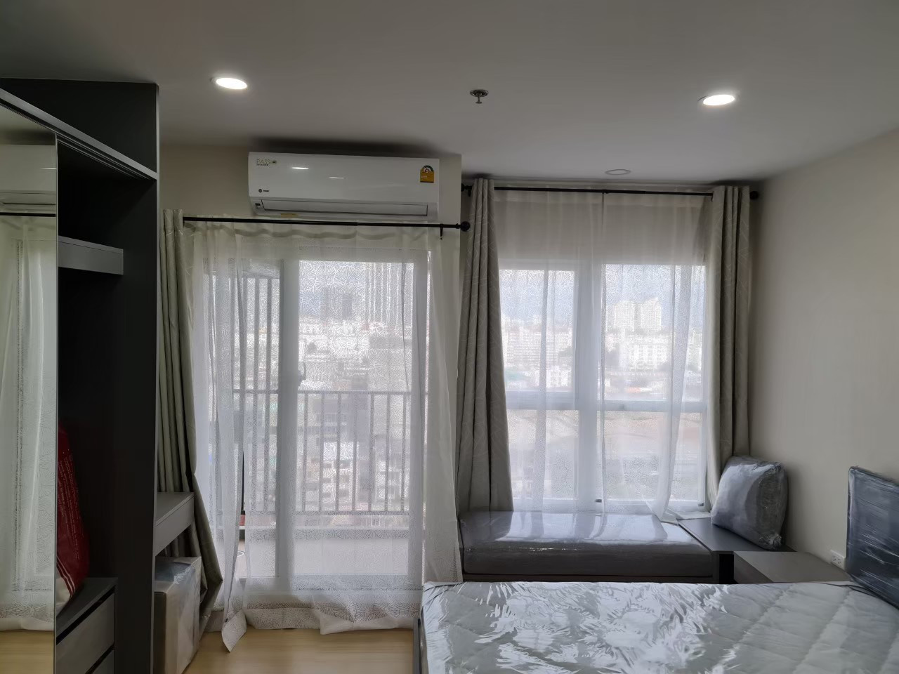 PFD-07344 Condo for rent, Supalai Veranda Ramkhamhaeng, studio room, fully furnished, ready to move in, near MRT Lam Sali Intersection 🏙️✨