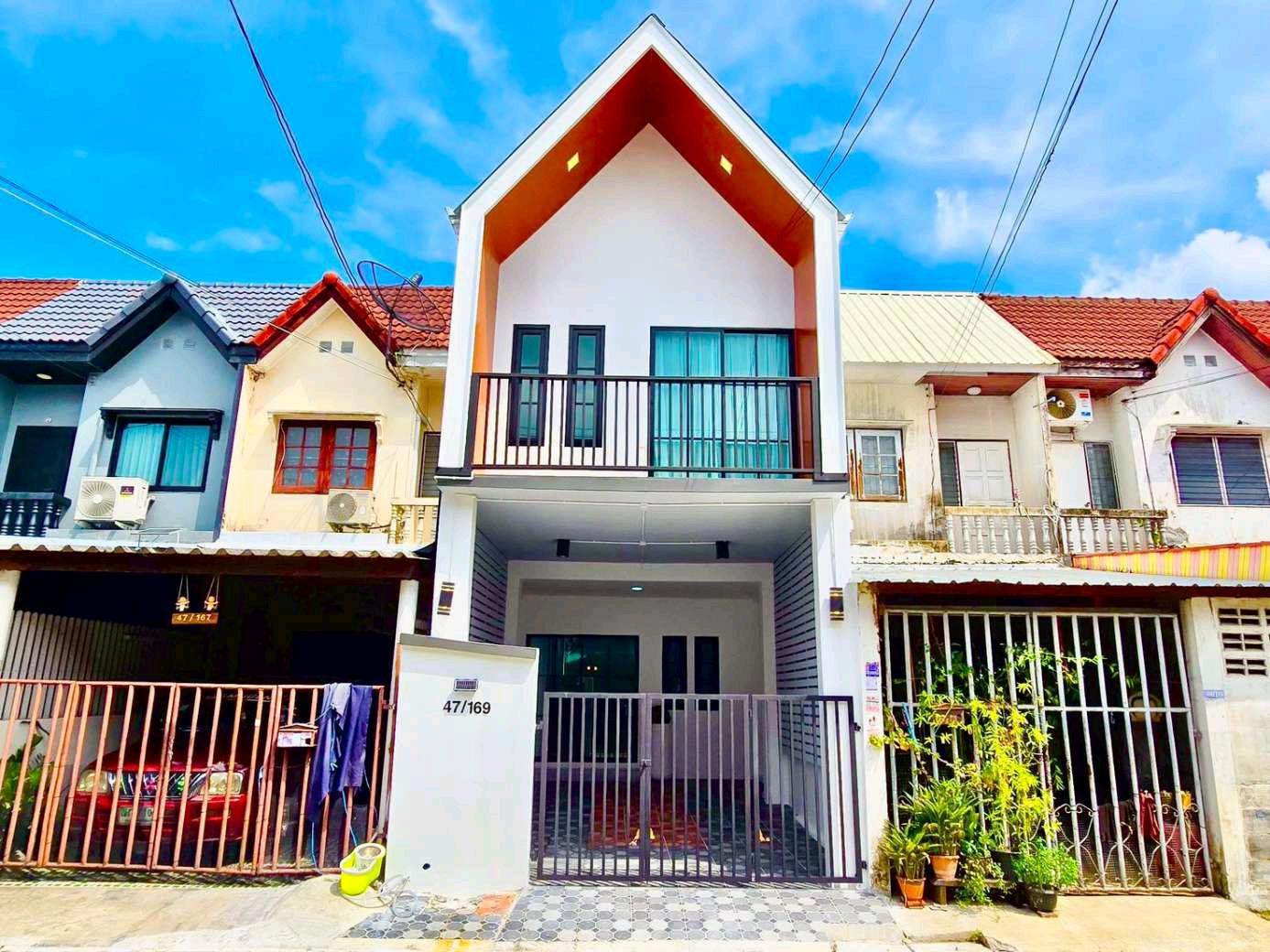 ขายทาวน์เฮ้าส์ 2 ชั้น หมู่บ้านลีลา นิมิตรใหม่ 3/1 มีนบุรี สุวินทวงศ์ รามอินทรา หทัยราษฎร ์แฟชั่นไอส์แลนด์ ซาฟารีเวิลด์ โรงพยาบาลสินแพทย์โรงพยาบาลนพรัตน์ โรงเรียนสารสาสน์
ขายทาวน์เฮ้าส์ 2 ชั้น หมู่บ้านลีลา นิมิตรใหม่ 3/1 มีนบุรี สุวินทวงศ์ รามอินทรา หทัยราษฎร ์แฟชั่นไอส์แลนด์ ซาฟารีเวิลด์ โรงพยาบาลสินแพทย์โรงพยาบาลนพรัตน์ โรงเรียนสารสาสน์