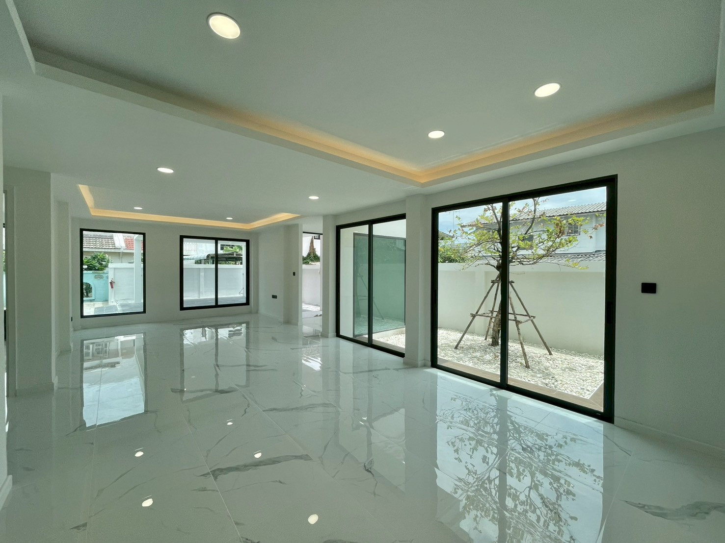 ขายบ้านเดี่ยวรีโนเวทใหม่ สไตล์ Modern Classic ใจกลางรัชโยธิน – รัชดา 42 – รูปที่ 4