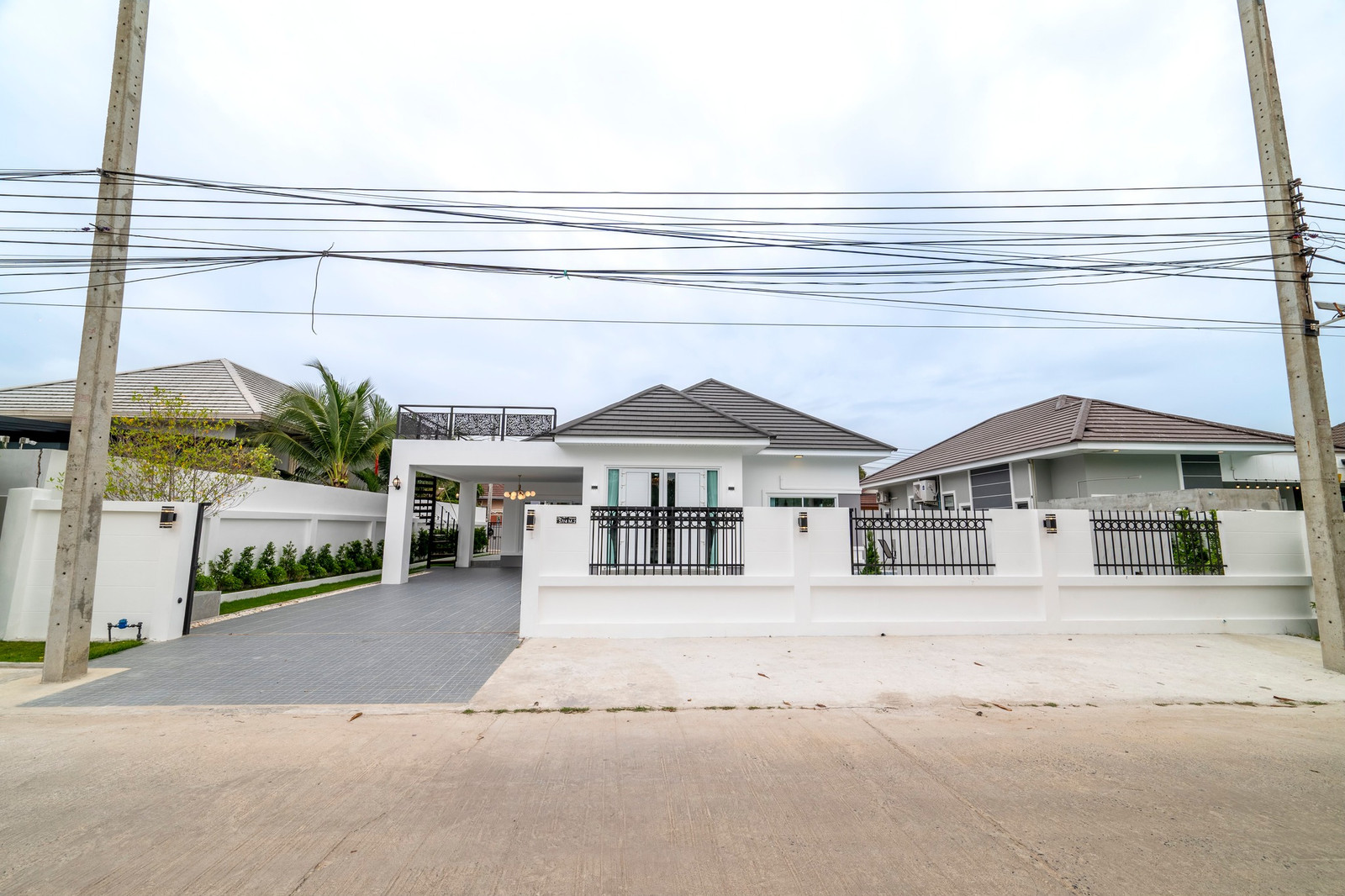 🔥Luxury Pool Villa for Sale at Pornthep 8 Nong Pla Lai 🔥Luxury Pool Villa for Sale at Pornthep 8 Nong Pla Lai