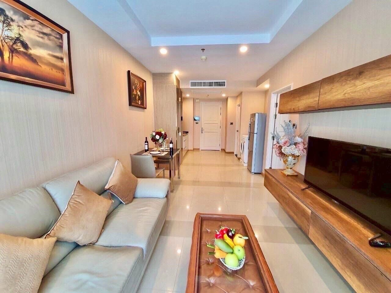 ✨ Luxury condo for rent near MRT Cultural Center ✨The new room has just been decorated. Really ready to move in Photos from real places warm atmosphere Spacious space Feels like being at home in the heart of the city.