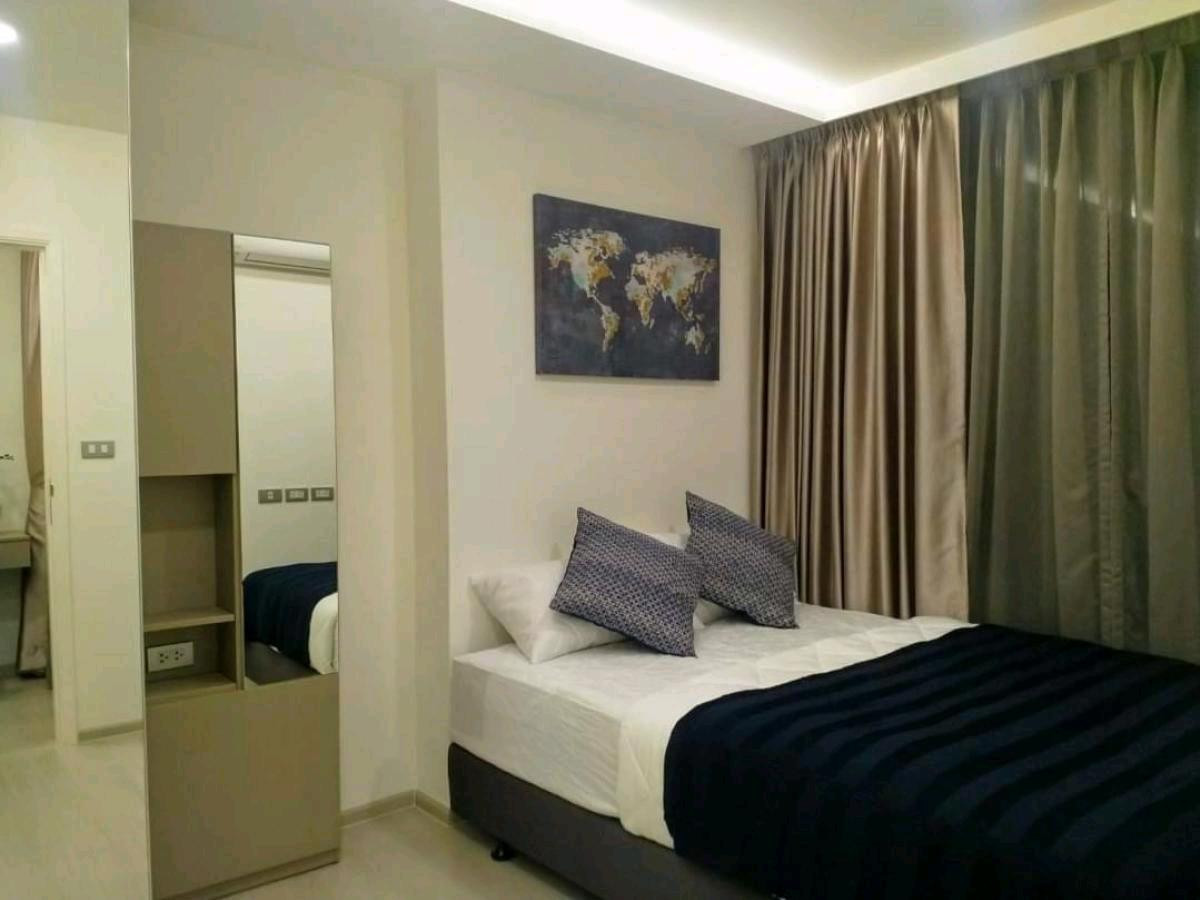 For sale with tenant 3.2 million, corner room, pool view, Building C.