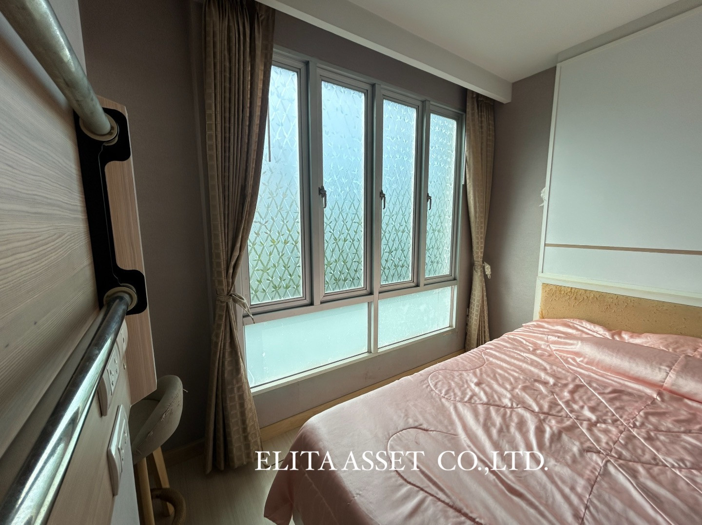 Urgent sale! Condo Astra Ratchada 32 (Astra Ratchada) Buy immediately and receive immediate income with tenants, high yield, worth the investment! Urgent sale! Condo Astra Ratchada 32 (Astra Ratchada) Buy immediately and receive immediate income with tenants, high yield, worth the investment!