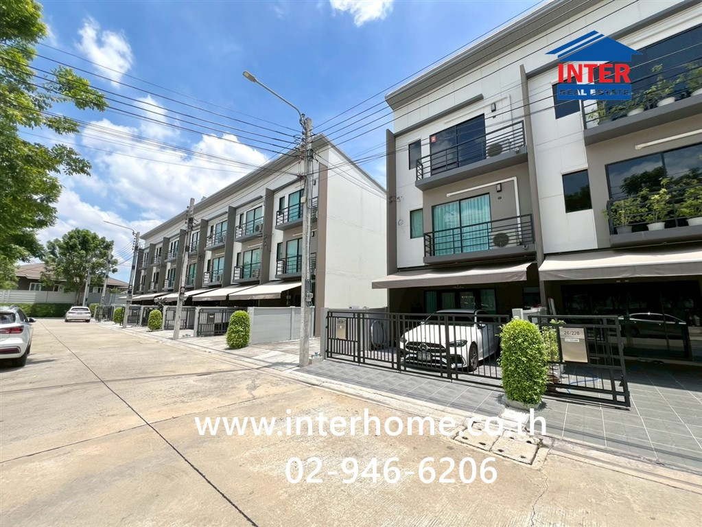 ทาวน์โฮม 3 ชั้น 20.3 ตร.ว. หมู่บ้านบ้านกลางเมือง รามอินทรา-วงแหวน ซอย01กาญจนาภิเษก6/1 ถนนคู่ขนานกาญจนาภิเษก ถนนคู้บอน เขตบางเขน กรุงเทพมหานคร – รูปที่ 2