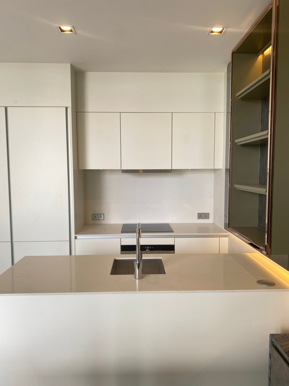 A Super Luxury Condominium 0m. to Bts nana, In the heart of thonglor 2B2B almost100sqm 100k/month – รูปที่ 4
