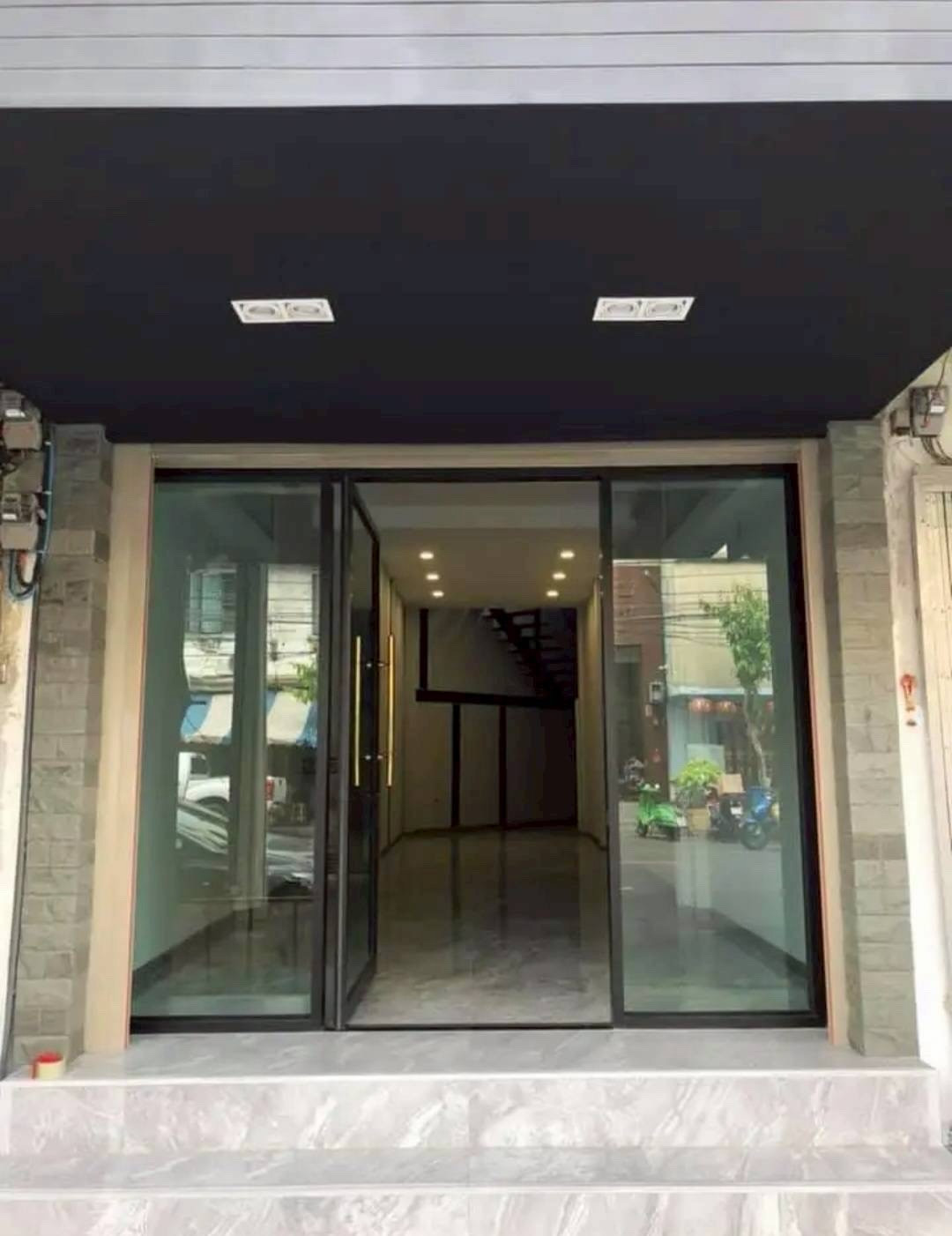 FOR RENT | อาคารพาณิชย์ 5 ชั้น ติดถนนใหญ่ 📍เยาวราช ใกล้ วัดมังกร FOR RENT | อาคารพาณิชย์ 5 ชั้น ติดถนนใหญ่ 📍เยาวราช ใกล้ วัดมังกร