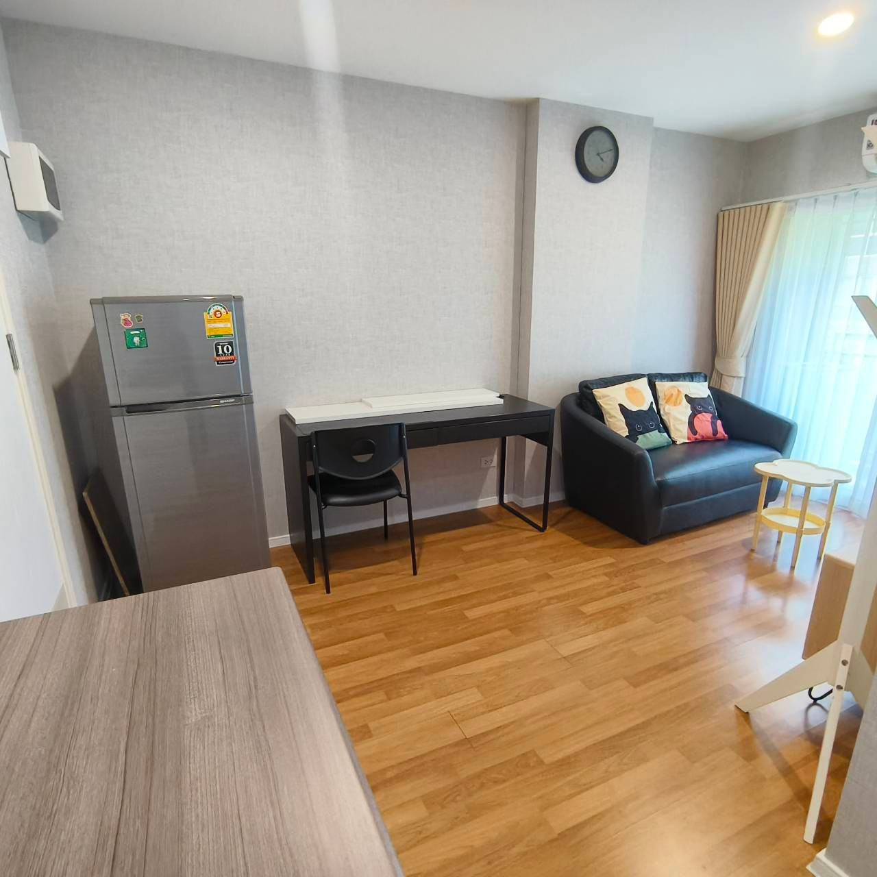 The is selling it himself. Condo for sale Lumpini Place Bangna Km.3 The is selling it himself. Condo for sale Lumpini Place Bangna Km.3