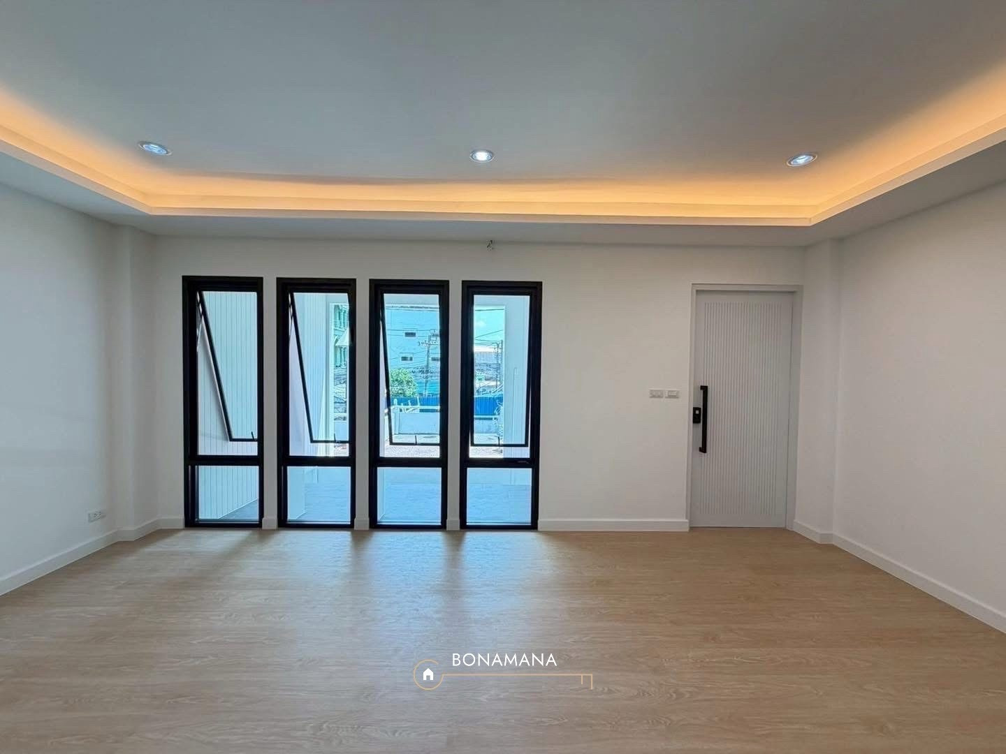 ขาย ทาวน์โฮม 4.5 ชั้น พร้อมลิฟต์ ส่วนตัว สุขุมวิท 101 (BTS ปุณณวิถี 850m) – รูปที่ 2