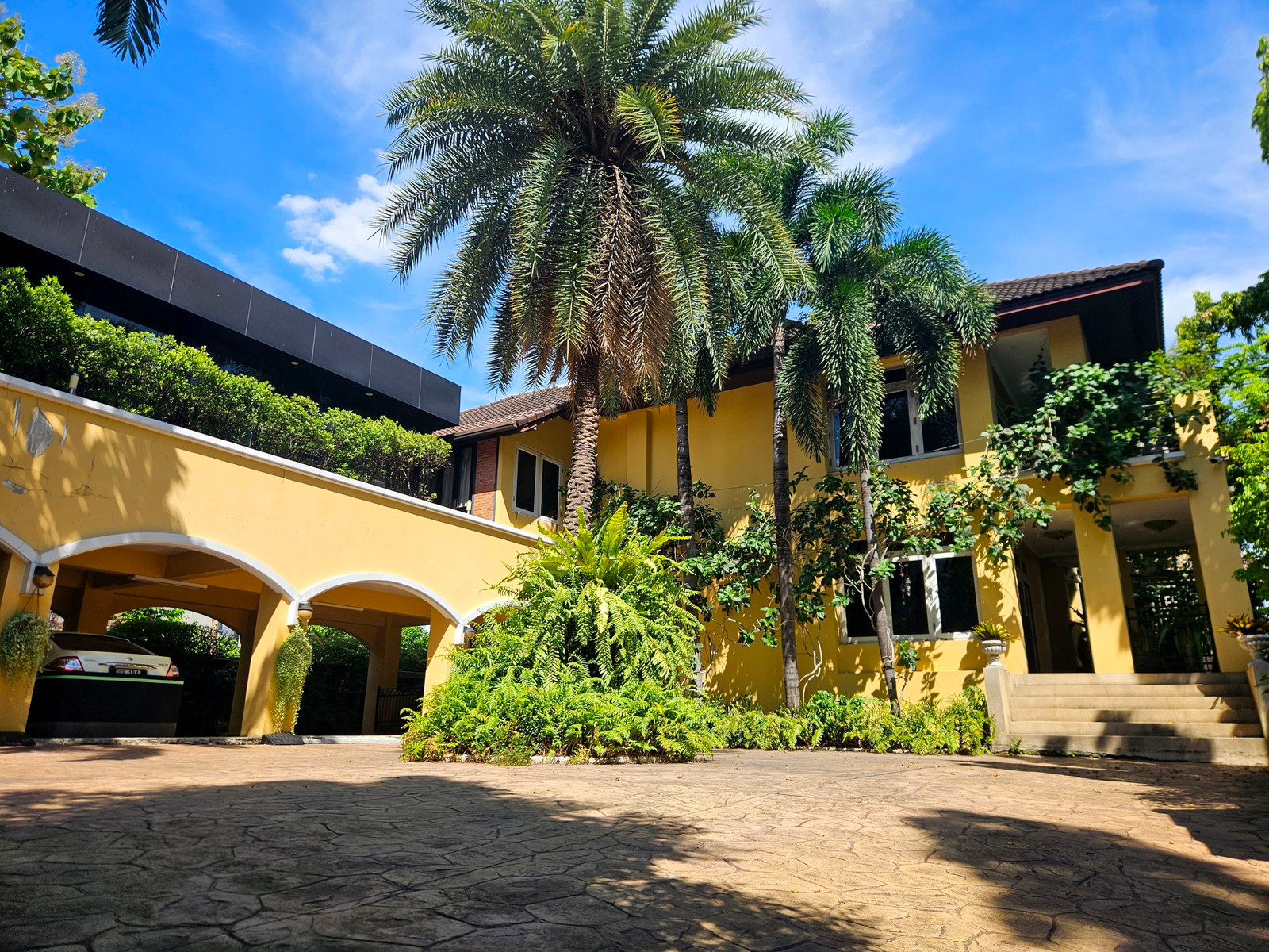 96322 - บ้านเดี่ยวสไตล์ Grand Tropical ใจกลางประชาชื่น พื้นที่ระดับคฤหาสน์ 225 ตร.วา | พื้นที่ใช้สอย 618 ตร.ม. สงบ เป็นส่วนตัว ติดทางด่วนประชาชื่น 96322 - บ้านเดี่ยวสไตล์ Grand Tropical ใจกลางประชาชื่น พื้นที่ระดับคฤหาสน์ 225 ตร.วา | พื้นที่ใช้สอย 618 ตร.ม. สงบ เป็นส่วนตัว ติดทางด่วนประชาชื่น
