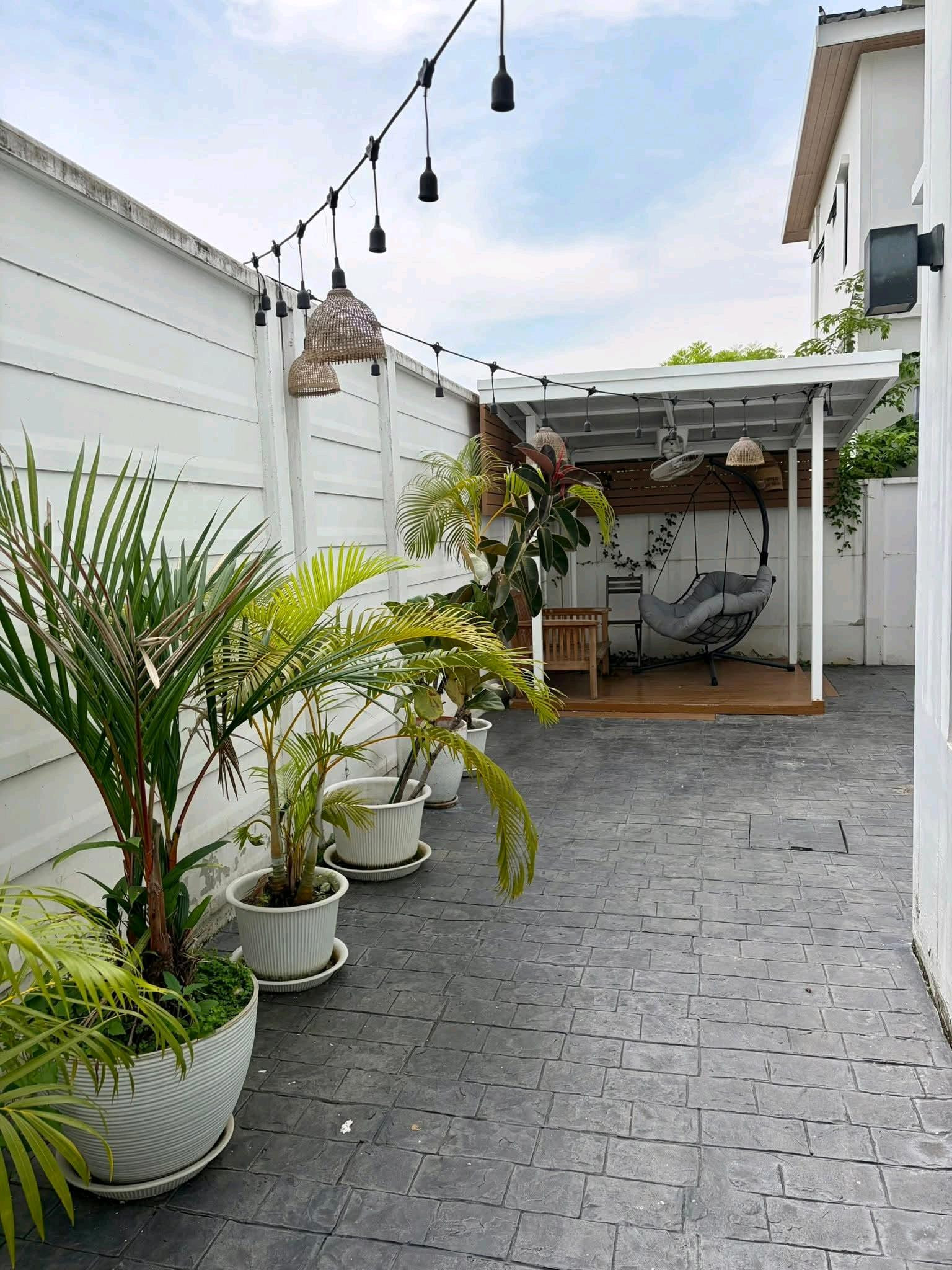 Beautiful house for rent near Mega Bangna, Como Bianca project 
, complete with furniture and electrical appliances. – รูปที่ 3