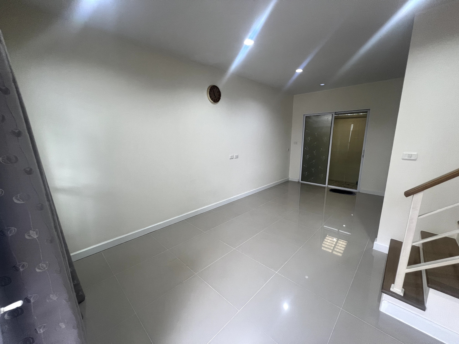 P-3025 Urgent sale, house in good location, convenient travel, can enter and exit in many ways, townhome, Willet Light Village, Phatthanakan 38, empty house. P-3025 Urgent sale, house in good location, convenient travel, can enter and exit in many ways, townhome, Willet Light Village, Phatthanakan 38, empty house.