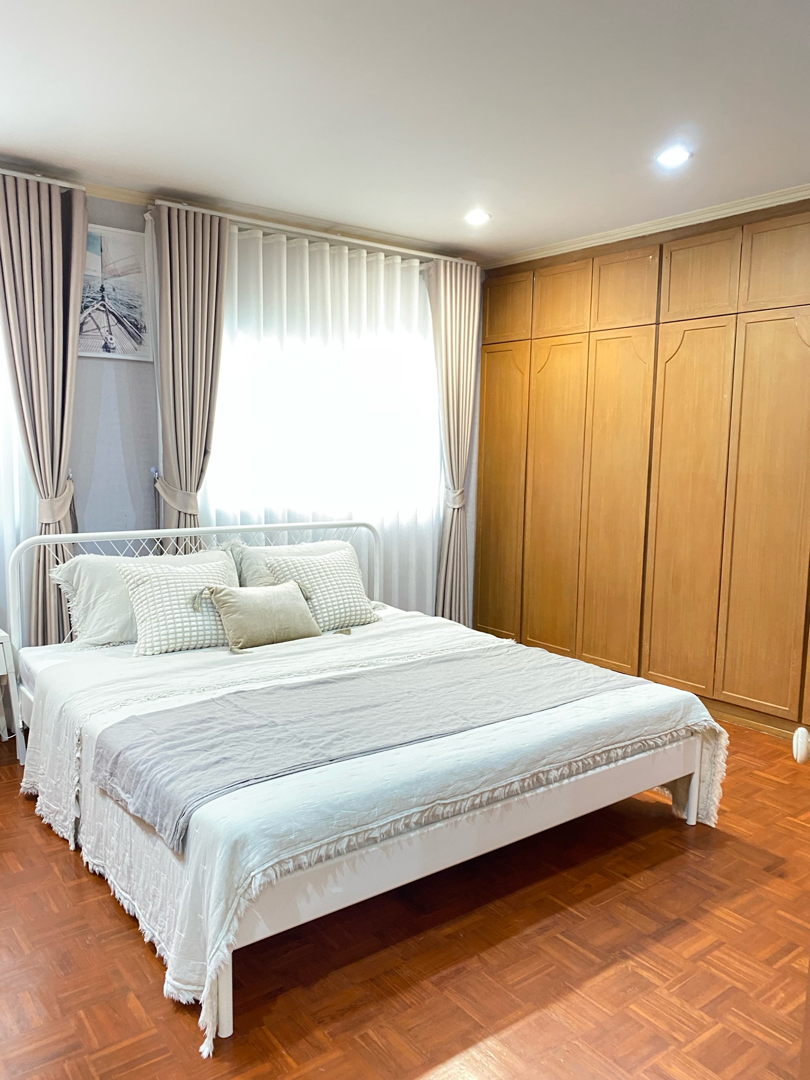 🔥🔥Selling cheap, condo 58 sq m, 1st floor room, has garden, parking for 2 cars. Kitchen, air conditioning, complete built-in furniture. Can raise animals 🔥🔥Selling cheap, condo 58 sq m, 1st floor room, has garden, parking for 2 cars. Kitchen, air conditioning, complete built-in furniture. Can raise animals