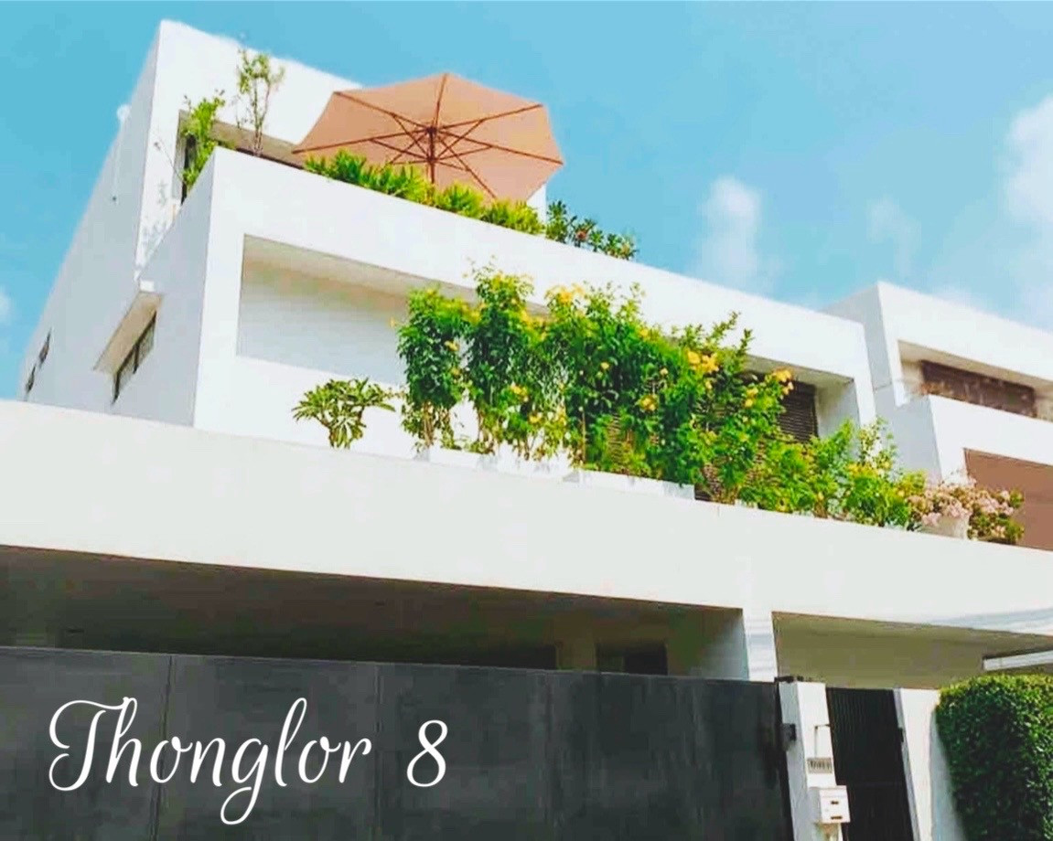 Private Pool Villa for Rent in Thonglor 8 with 4 bedrooms/5 bathrooms Pet Friendly Private Pool Villa for Rent in Thonglor 8 with 4 bedrooms/5 bathrooms Pet Friendly