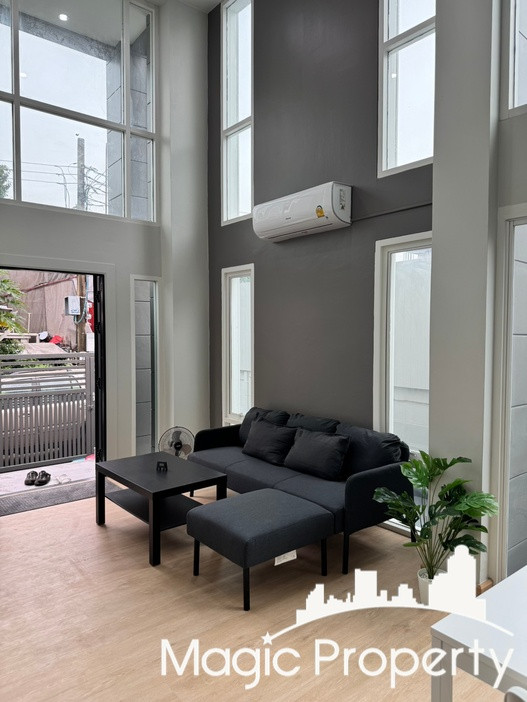 Townhome For Rent in Soi Pridi Banomyong 31, Khlong Tan Nuea, Watthana, Bangkok – รูปที่ 3
