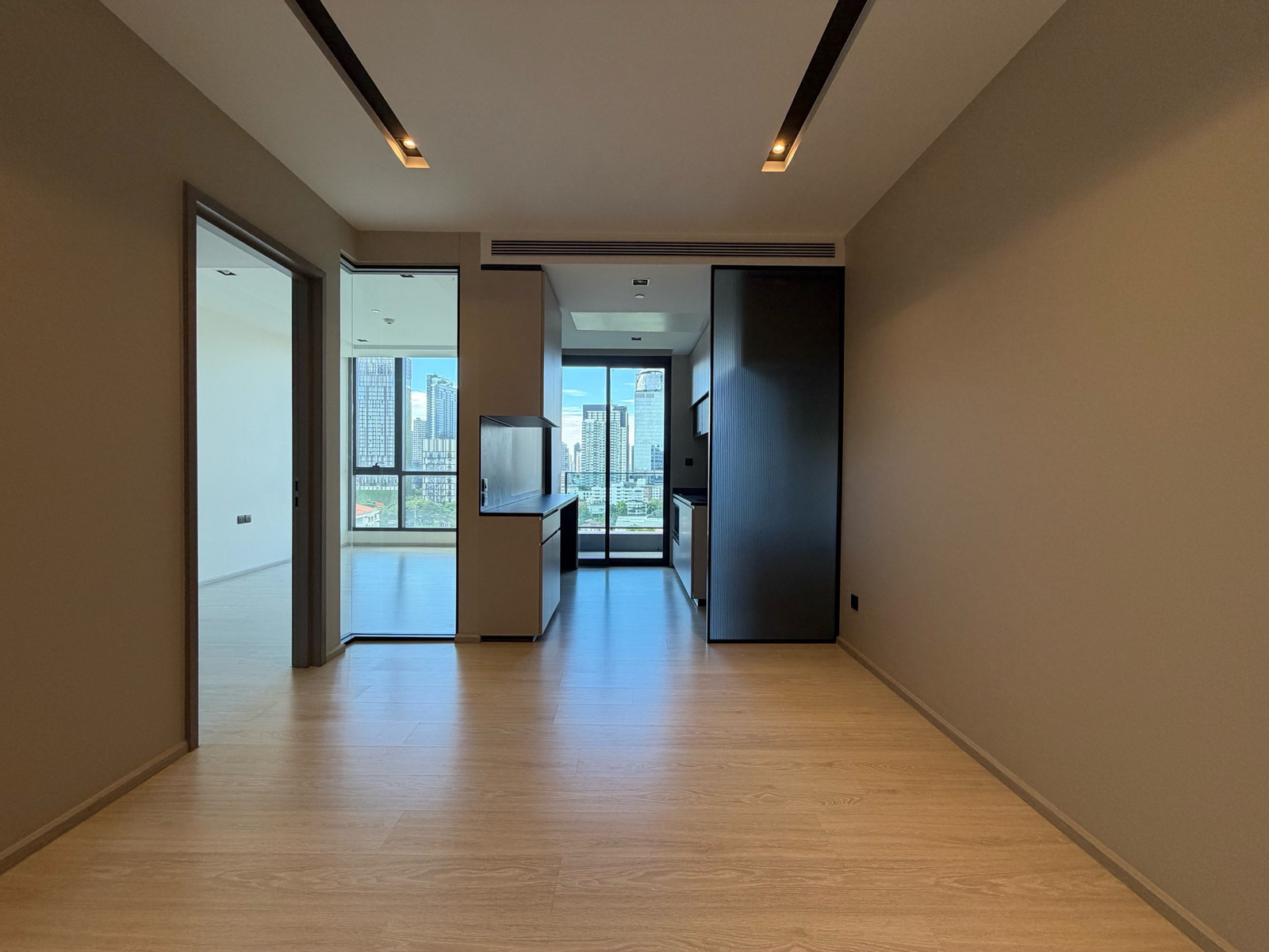🏙️ อยู่ทองหล่อ…แต่ได้ความเป็นส่วนตัวที่หาได้ยาก The Room Sukhumvit 38 🏙️ อยู่ทองหล่อ…แต่ได้ความเป็นส่วนตัวที่หาได้ยาก The Room Sukhumvit 38