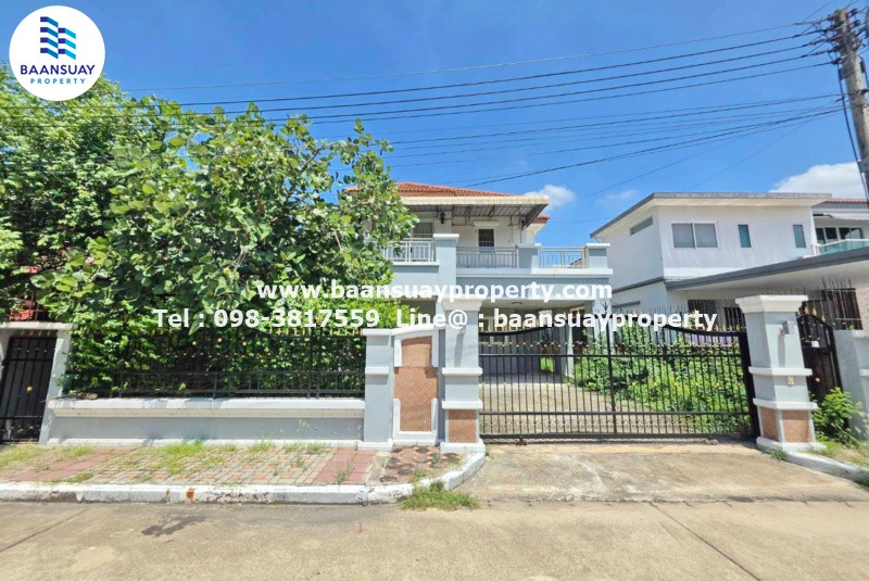 For rent, 2-story detached house, Krisada Grand Park Village, Phahonyothin-Rangsit, Phahonyothin Road, near Bangkok University, Rangsit.