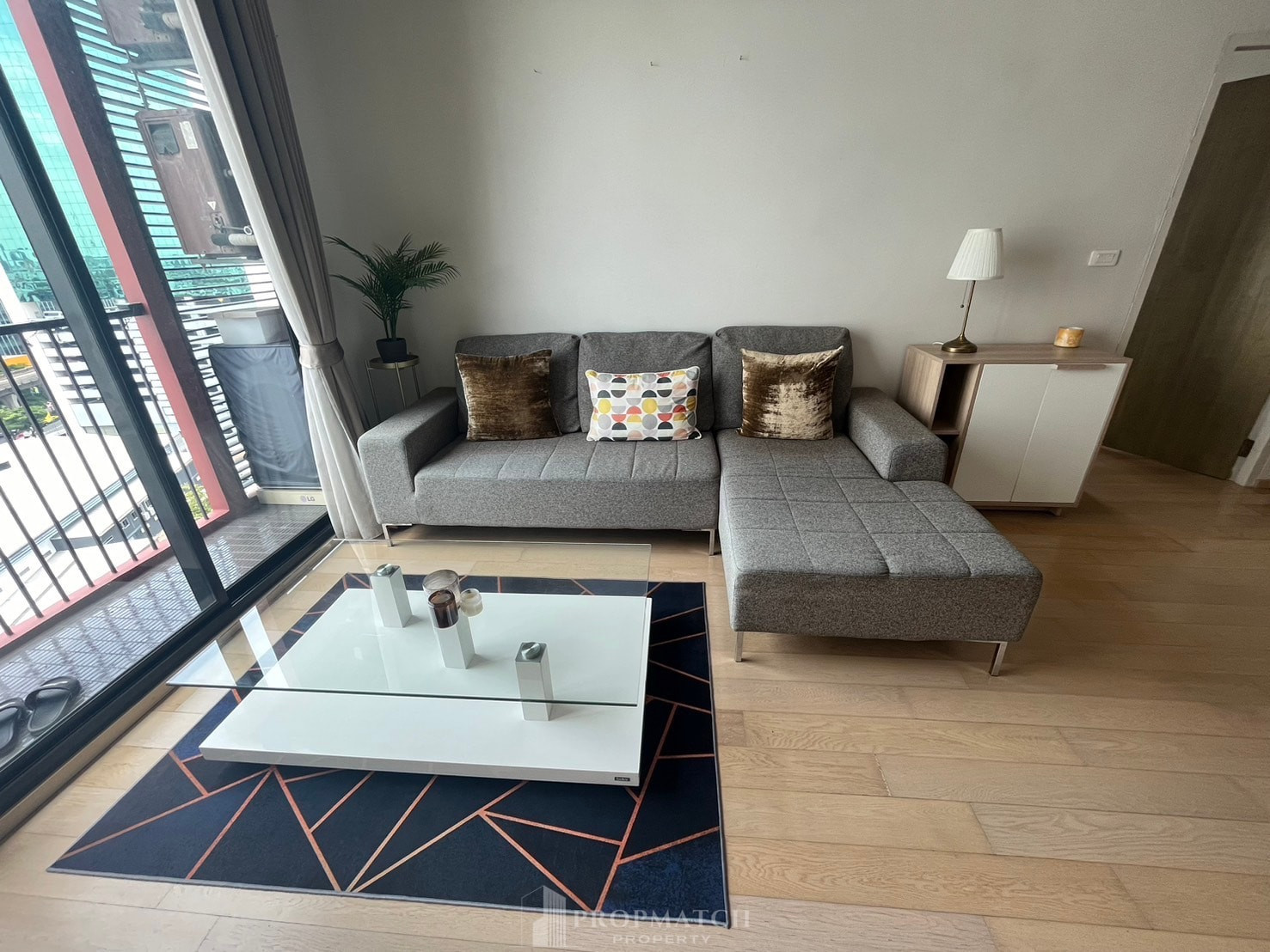 ✨Flash Deal ✨Noble RE:D  (1Bed 1Bath 56.6SQM.) พร้อมอยู่ ! เพียง 35,000 บาทต่อเดือน Tel.0981315848 @propmatch