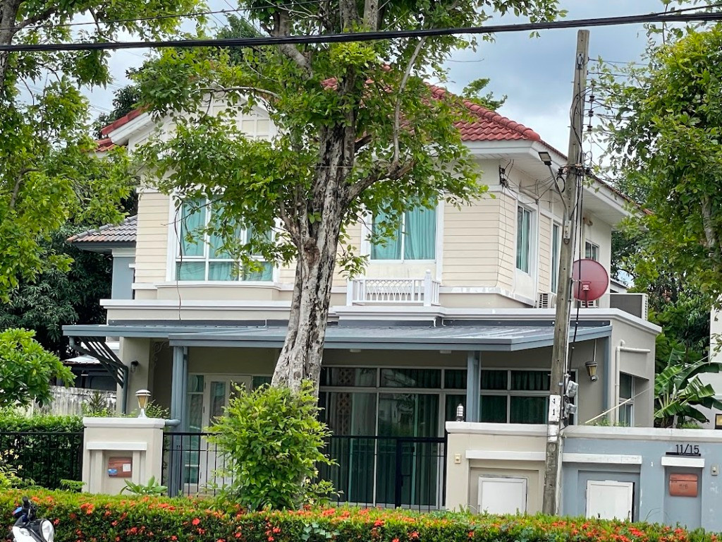 Perfect Park Village, KehaRomklao 64, 2-story detached house, 3 bedrooms, 2 bathrooms, 1 multi-purpose room, size 67 sq m., fully furnished.