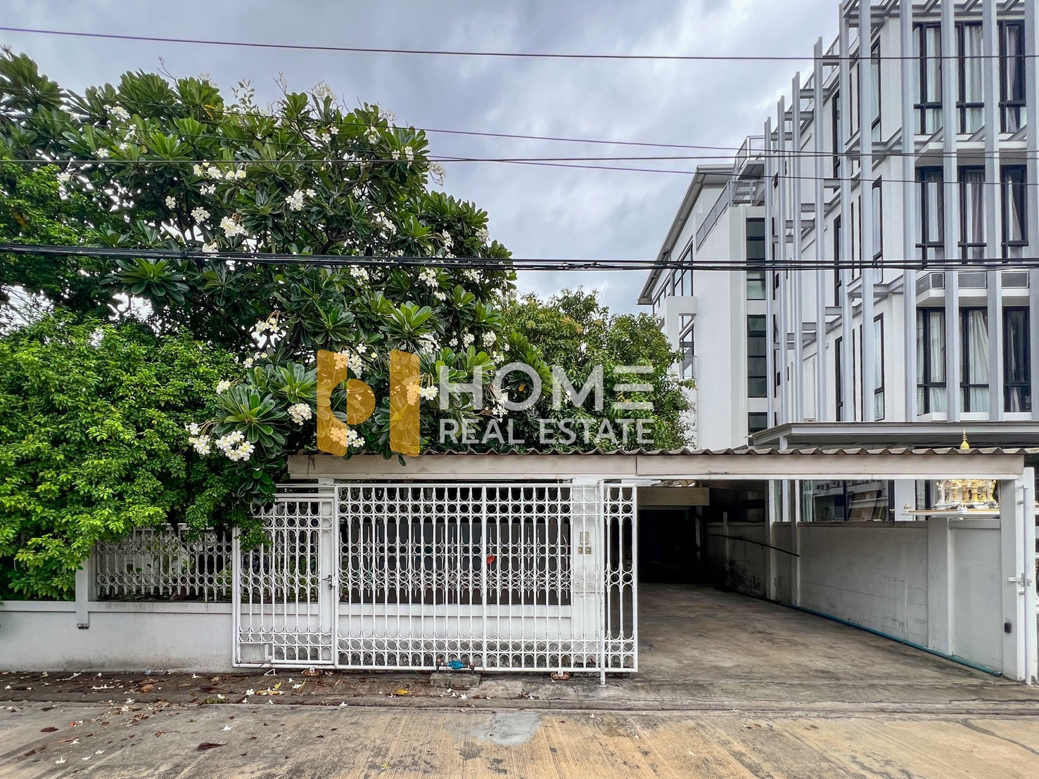 🏢 Prime business location on Rama 9, ideal for investment opportunities 🏢 Seri Village Ramkhamhaeng - Rama 9 / 4 Bedrooms (FOR SALE) BZD205 🏢 Prime business location on Rama 9, ideal for investment opportunities 🏢 Seri Village Ramkhamhaeng - Rama 9 / 4 Bedrooms (FOR SALE) BZD205