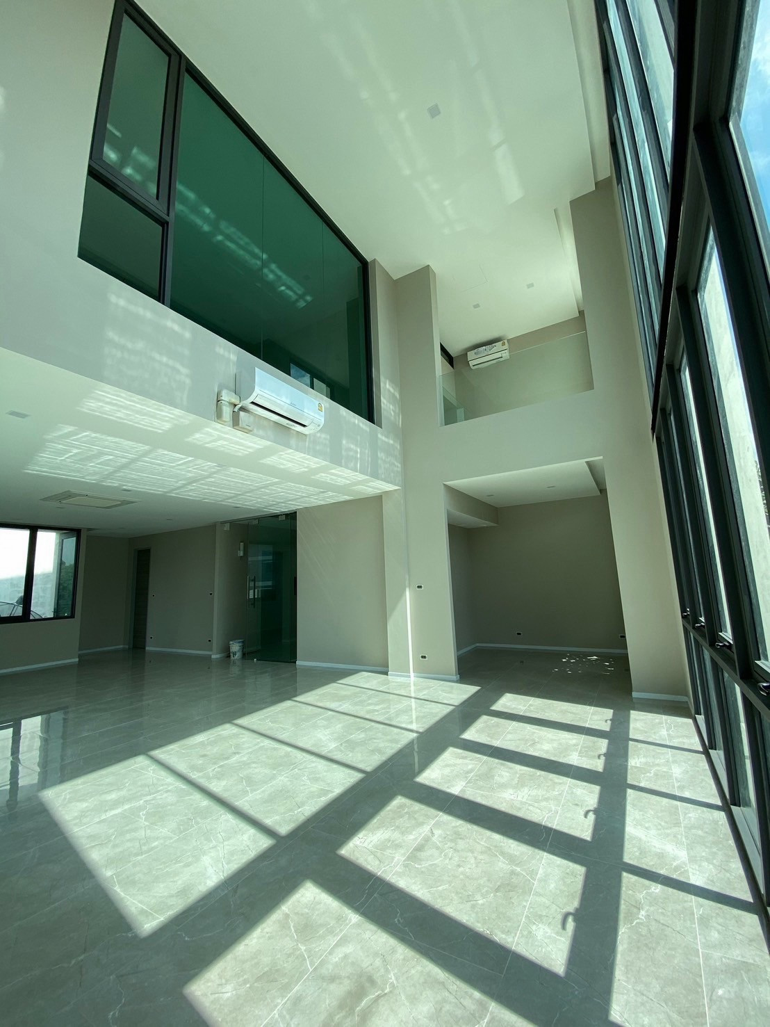 🏢 For rent, Myst On Nut - Srinakarin, Luxury Home Office, 4 floors with private elevator, next to MRT Sri Nut, only 500 meters. – รูปที่ 4