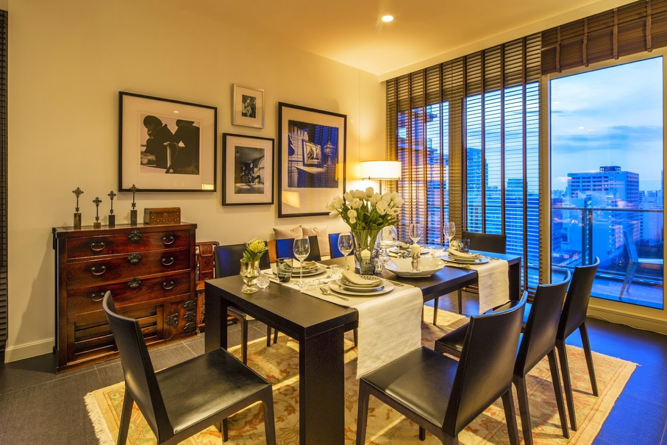 Luxury condo near BTS Ratchadamri, Best price in market. / 185 Rajadamri 2 bed 108 sq.m.Tel. 0937890899 Luxury condo near BTS Ratchadamri, Best price in market. / 185 Rajadamri 2 bed 108 sq.m.Tel. 0937890899